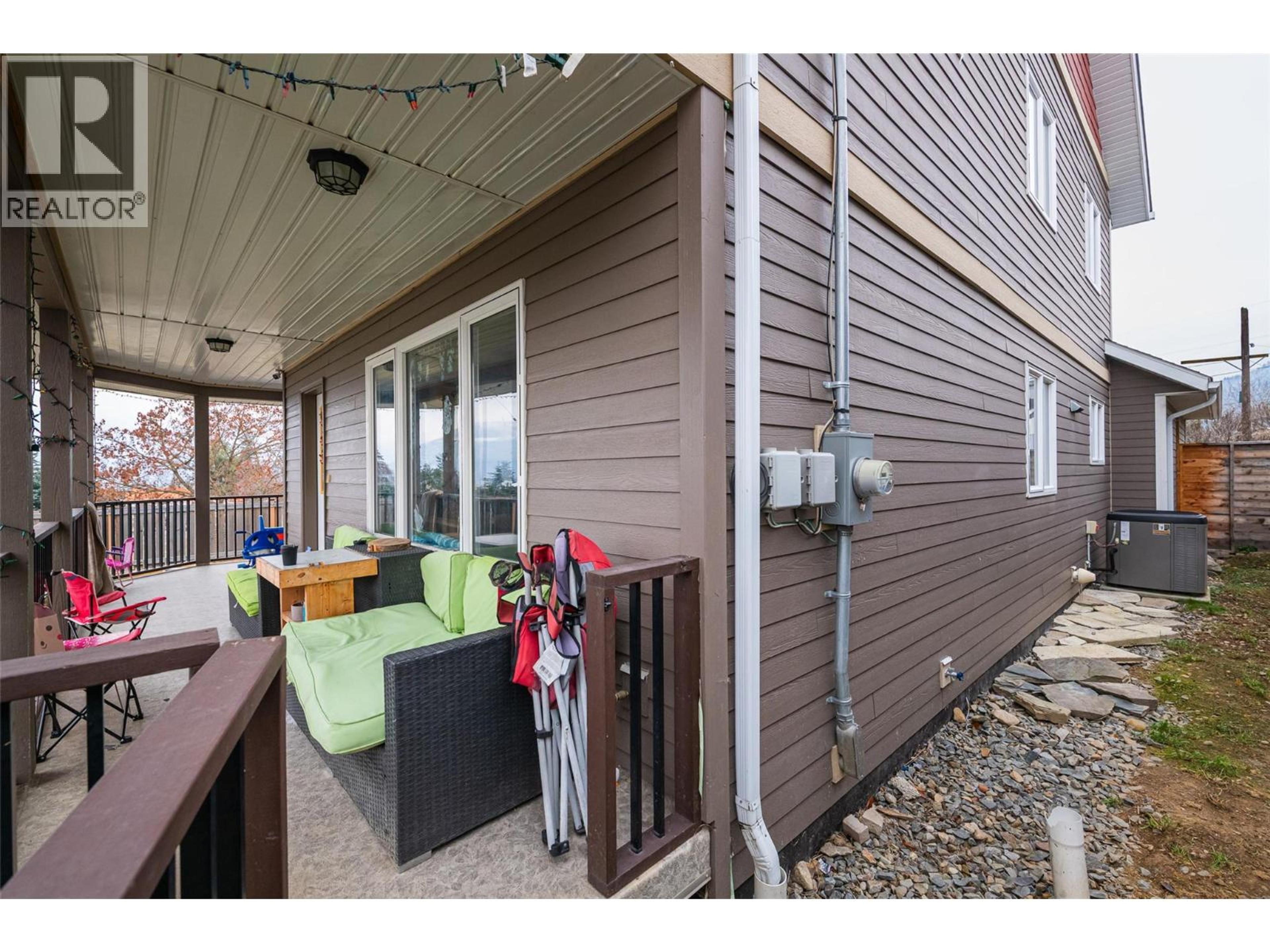 902 MURDOCH STREET - 22