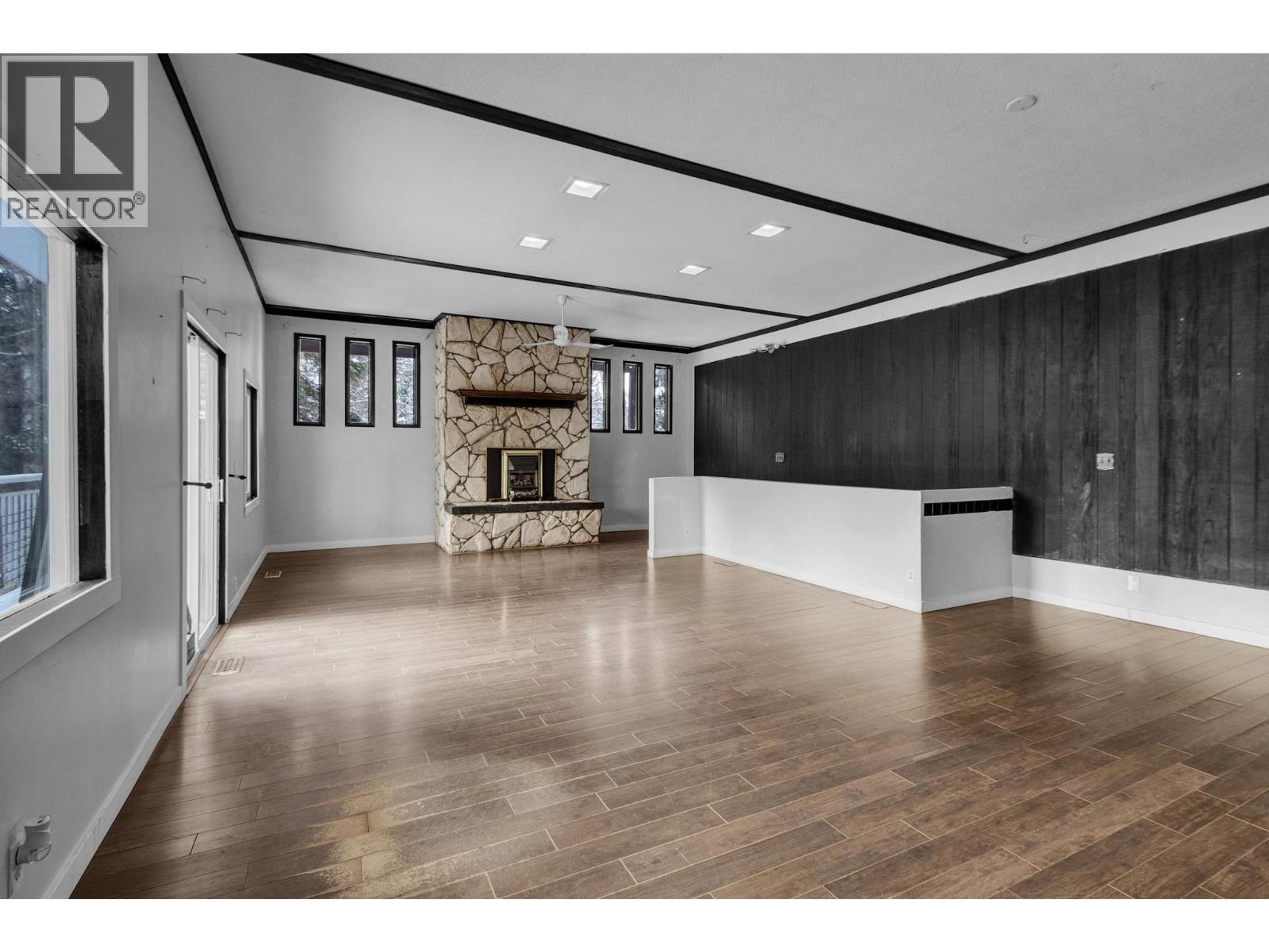 9147 NORTH KELLY ROAD - 6