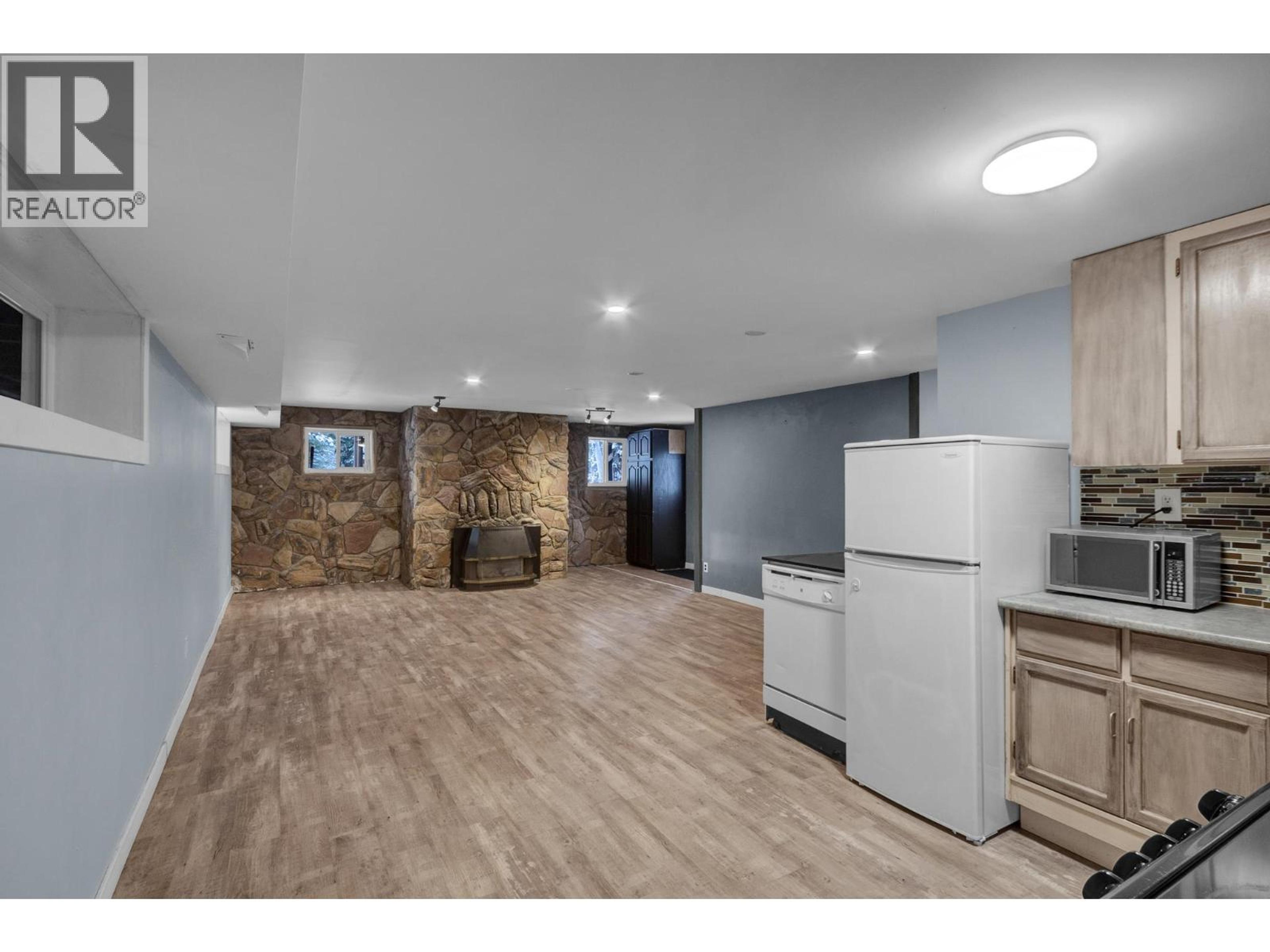 9147 NORTH KELLY ROAD - 25