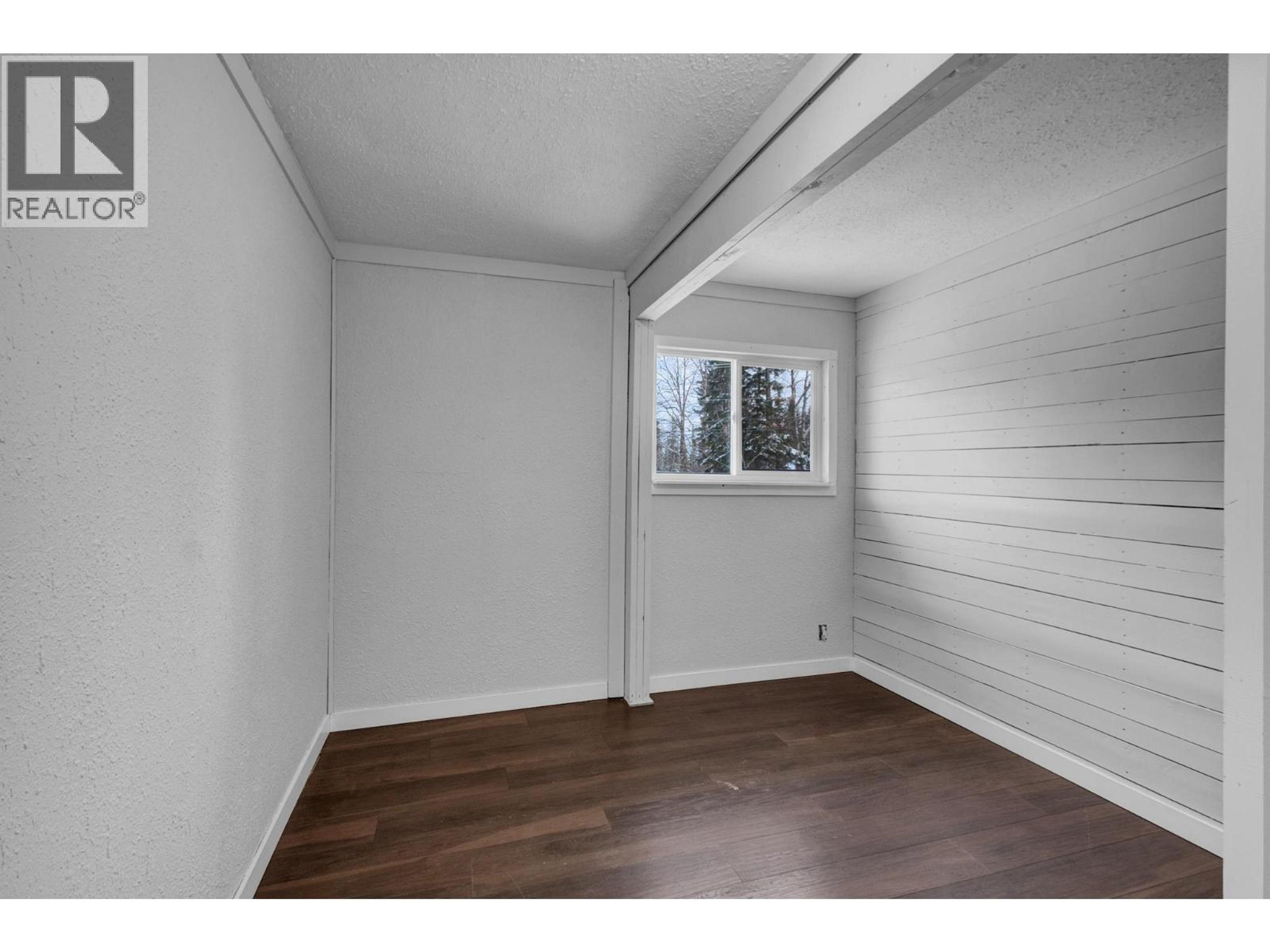 9147 NORTH KELLY ROAD - 29