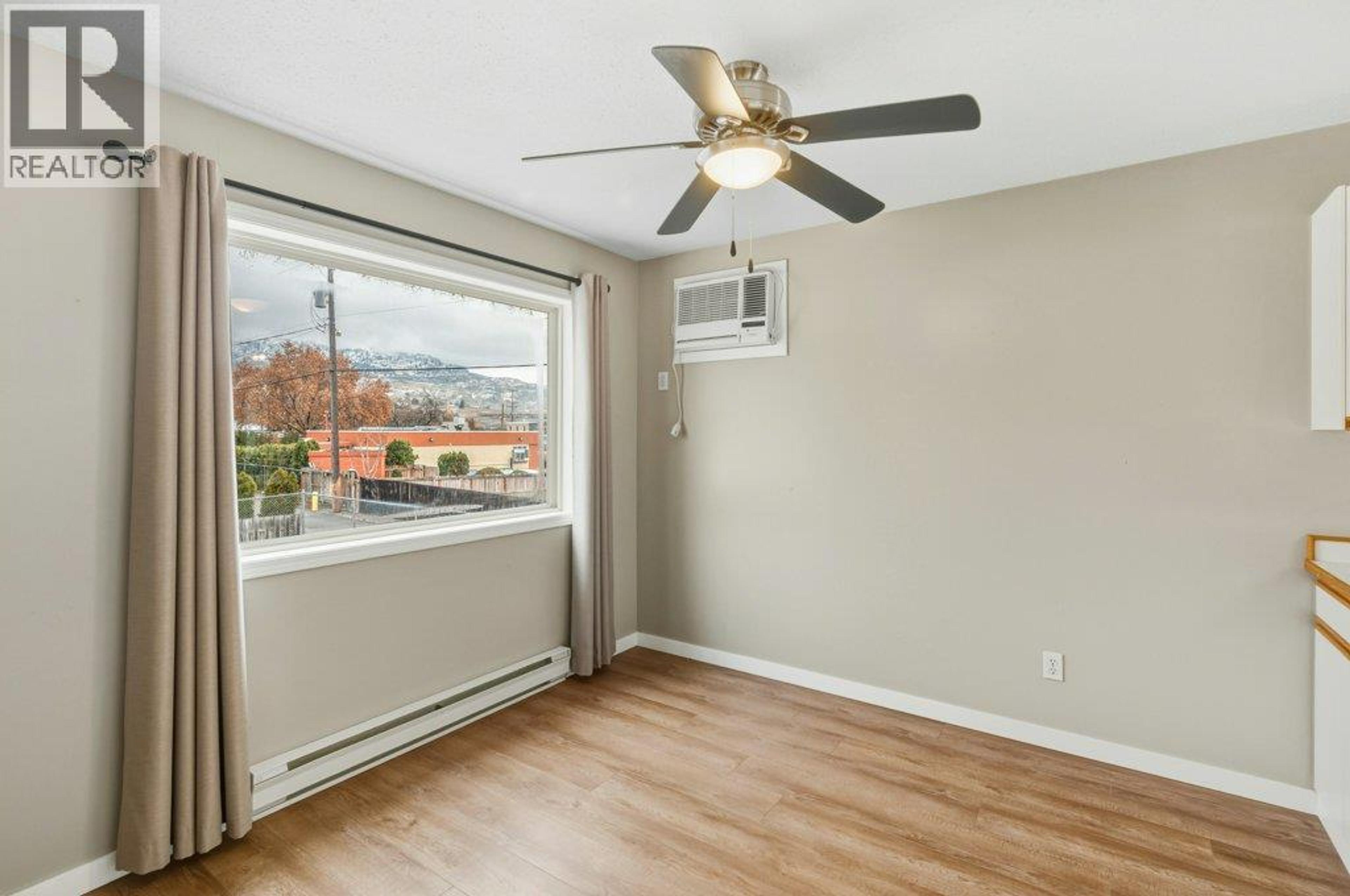 #206 6201 MAPLE DRIVE - 9