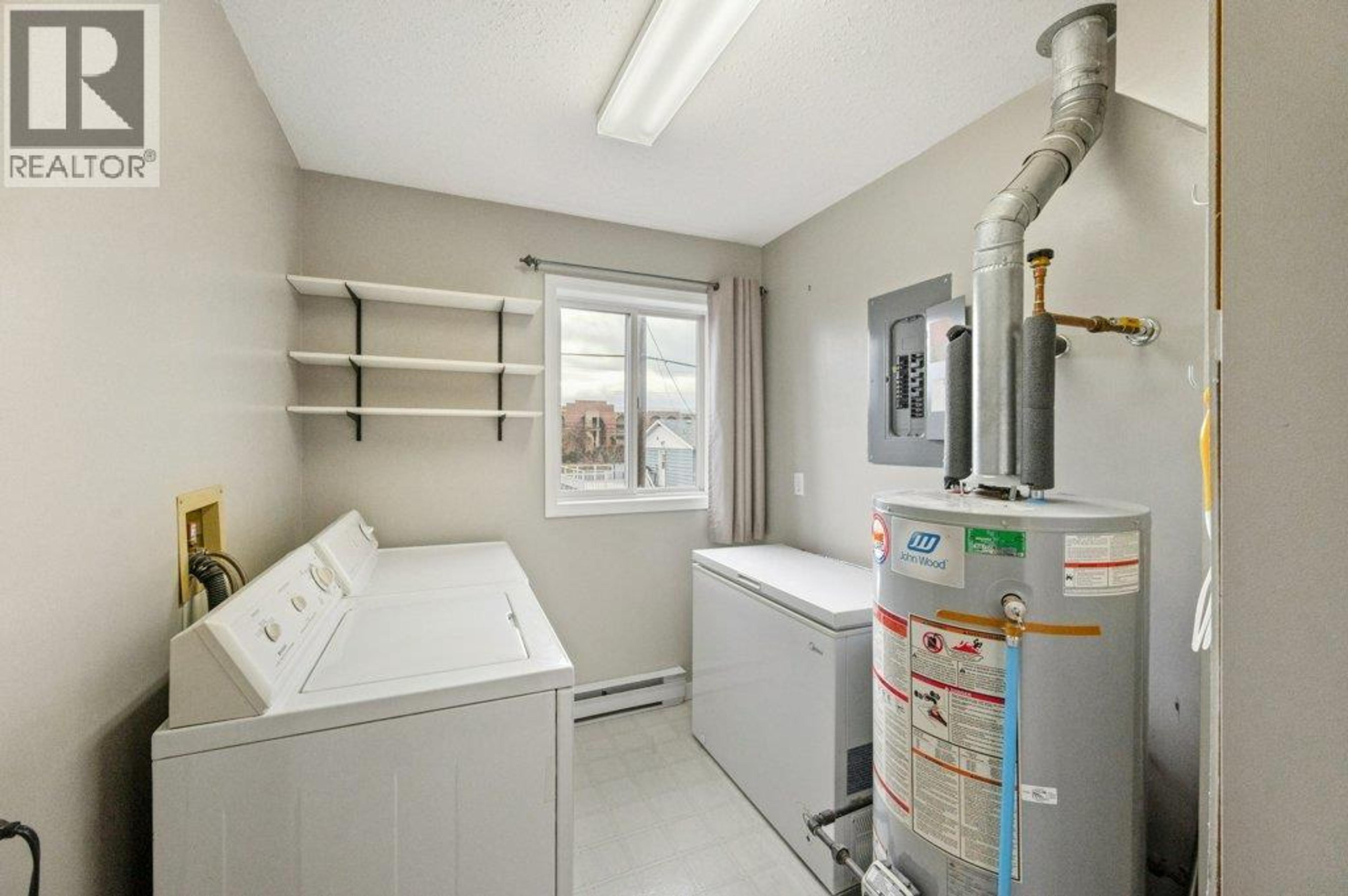 #206 6201 MAPLE DRIVE - 26