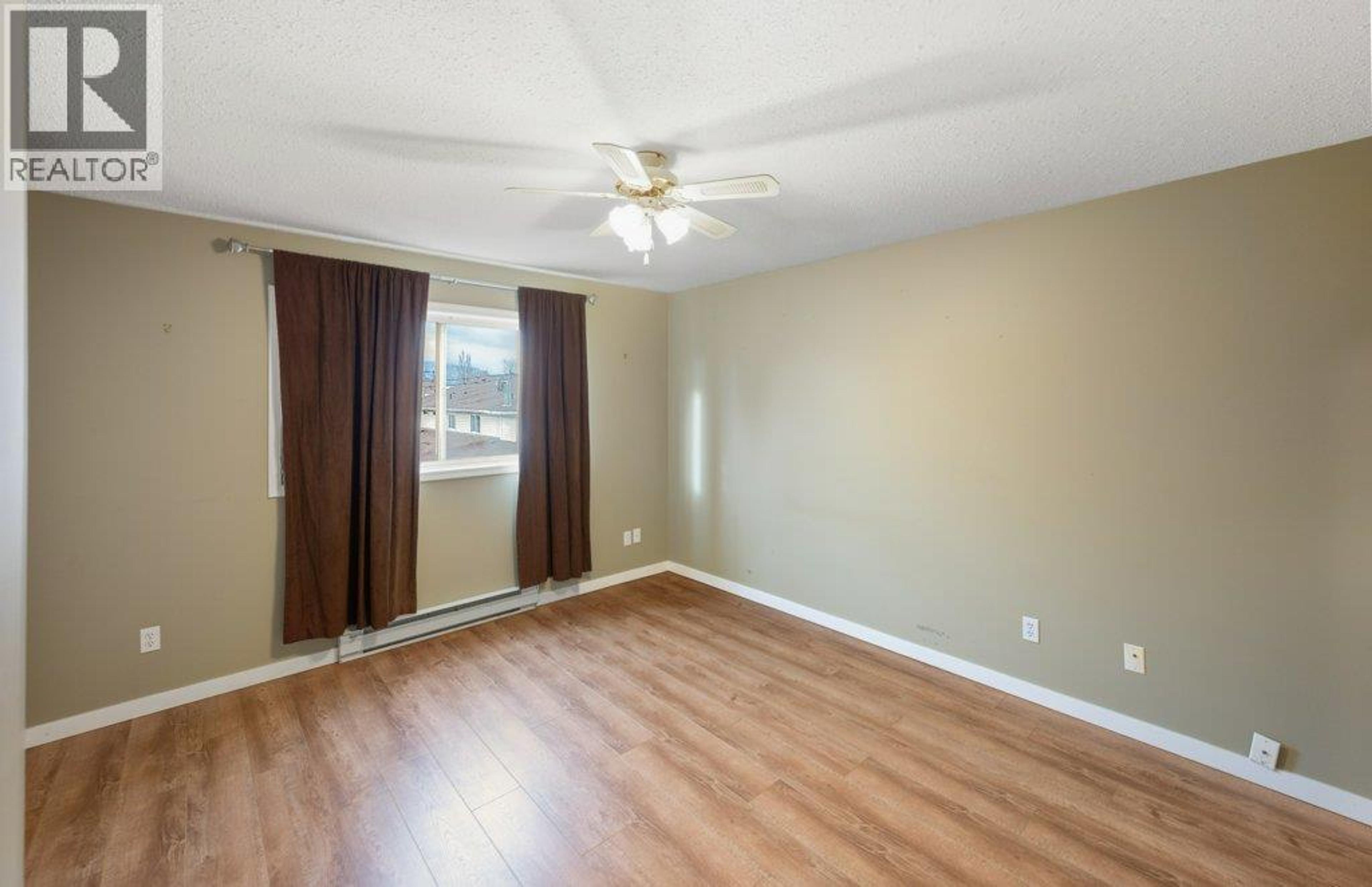 #206 6201 MAPLE DRIVE - 18