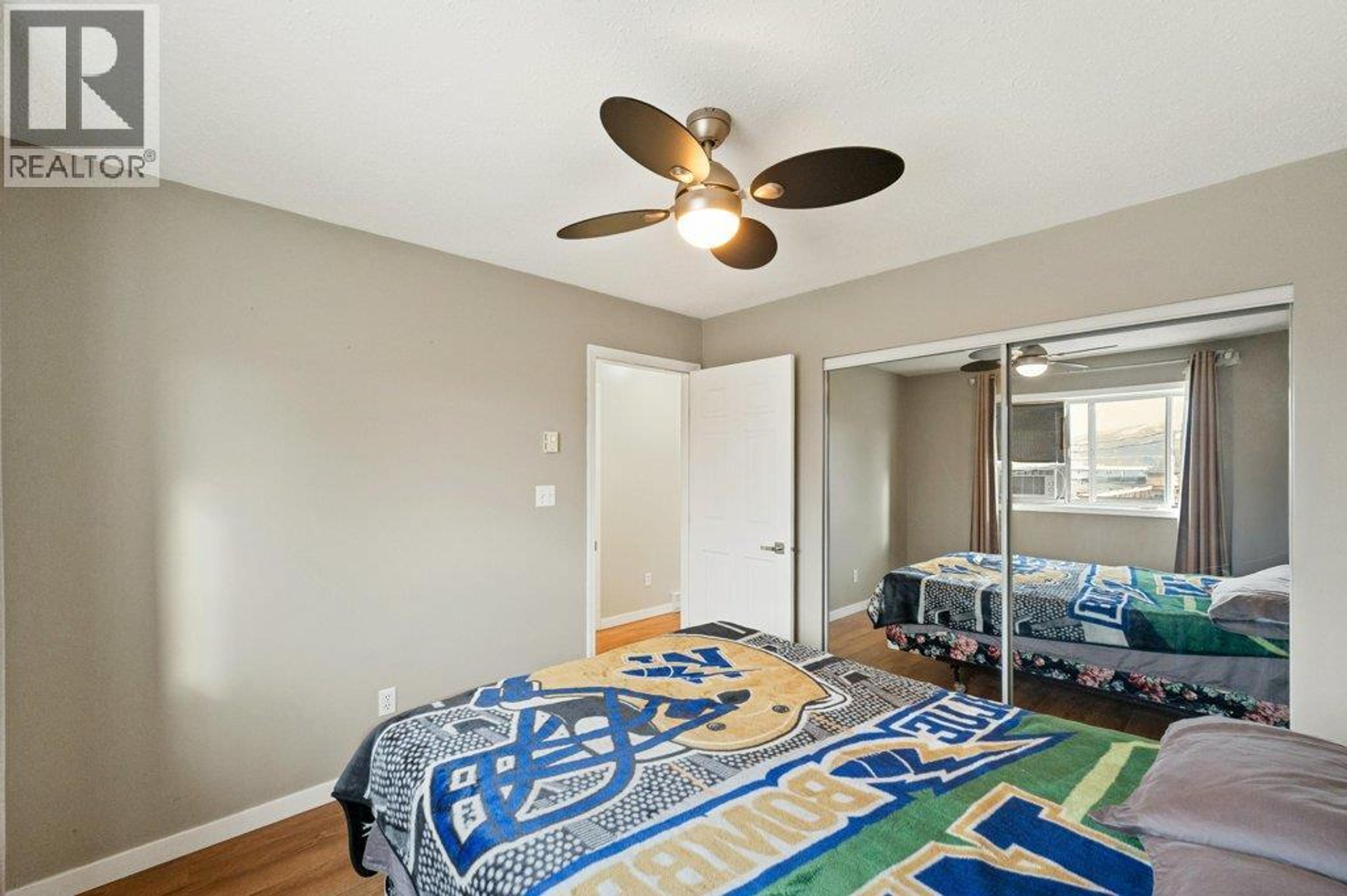 #206 6201 MAPLE DRIVE - 25