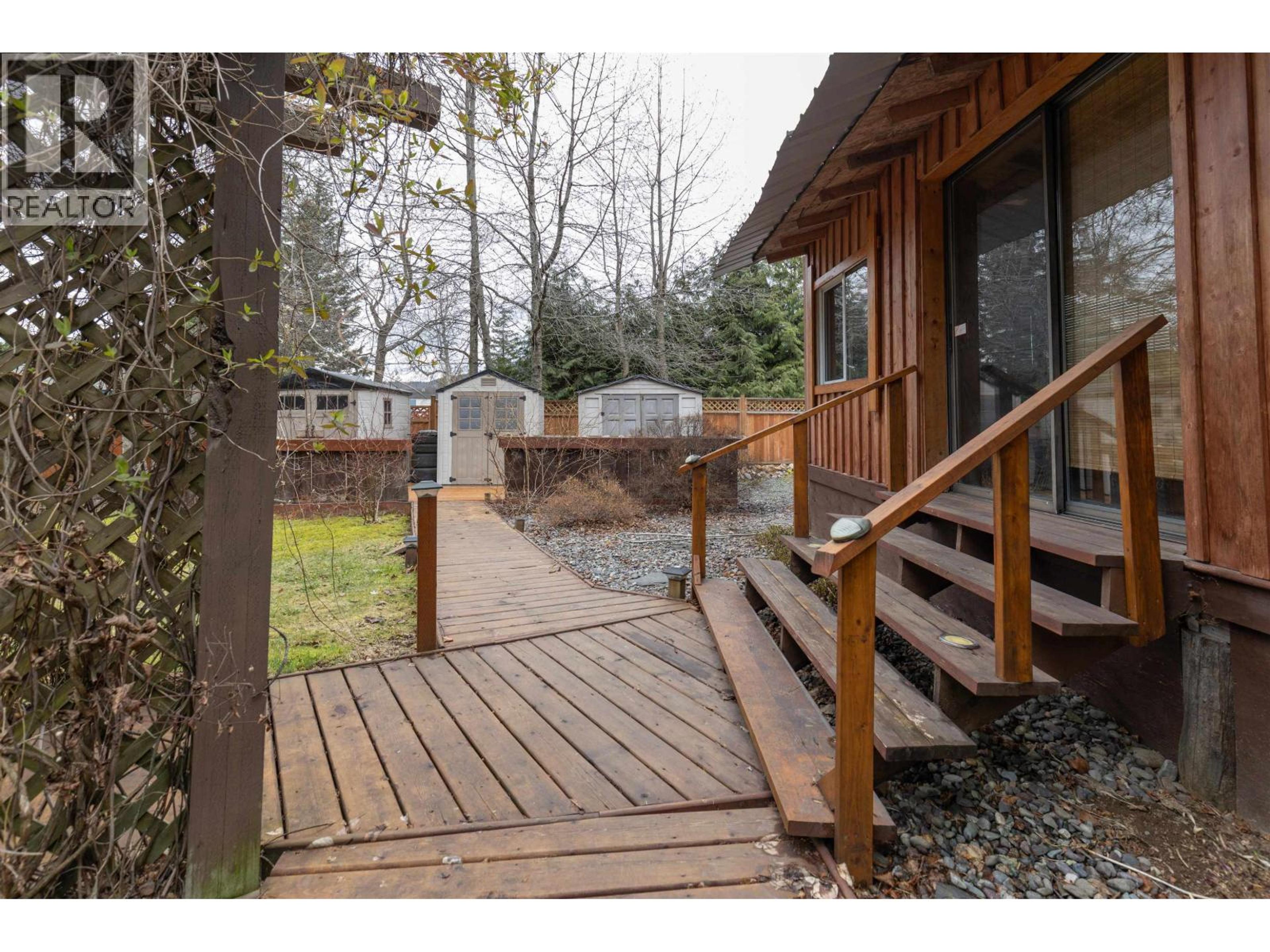 3981 DOBBIE STREET - 21