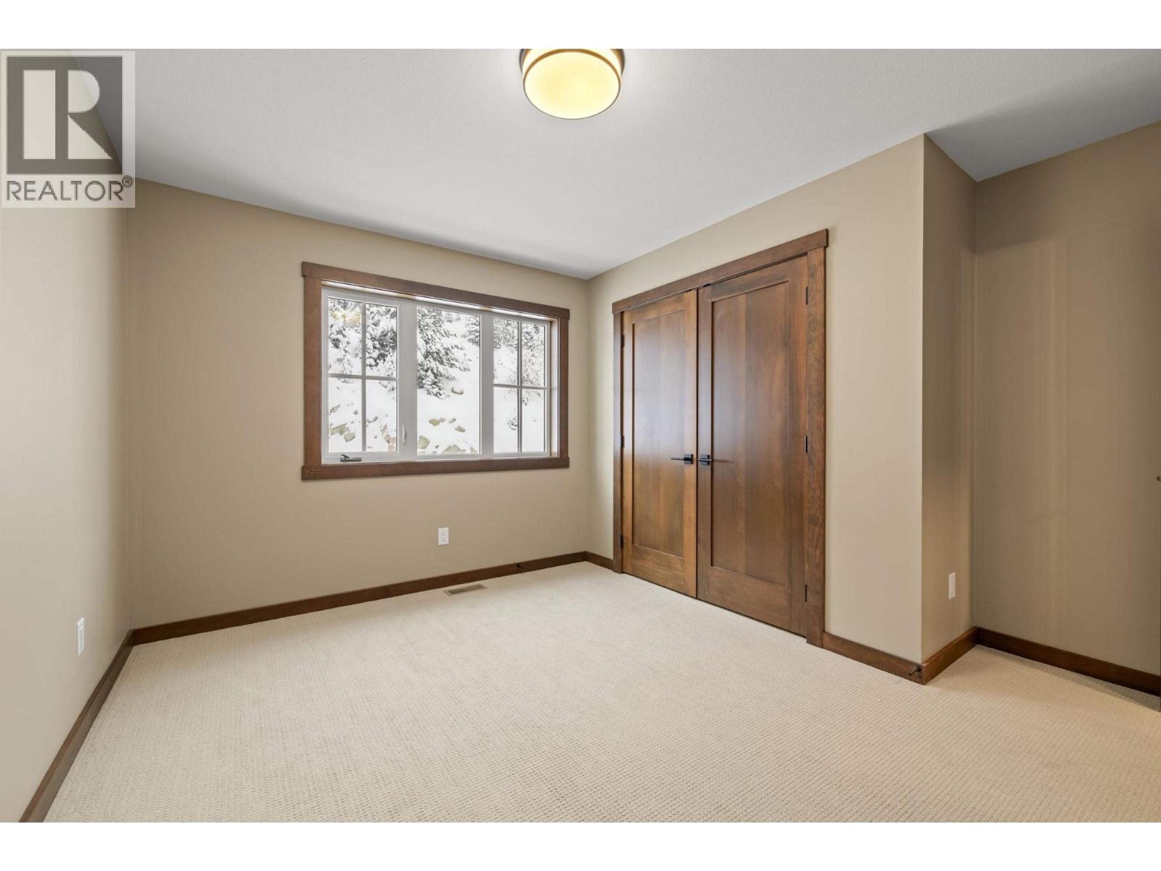 #89 255 FEATHERTOP WAY - 27