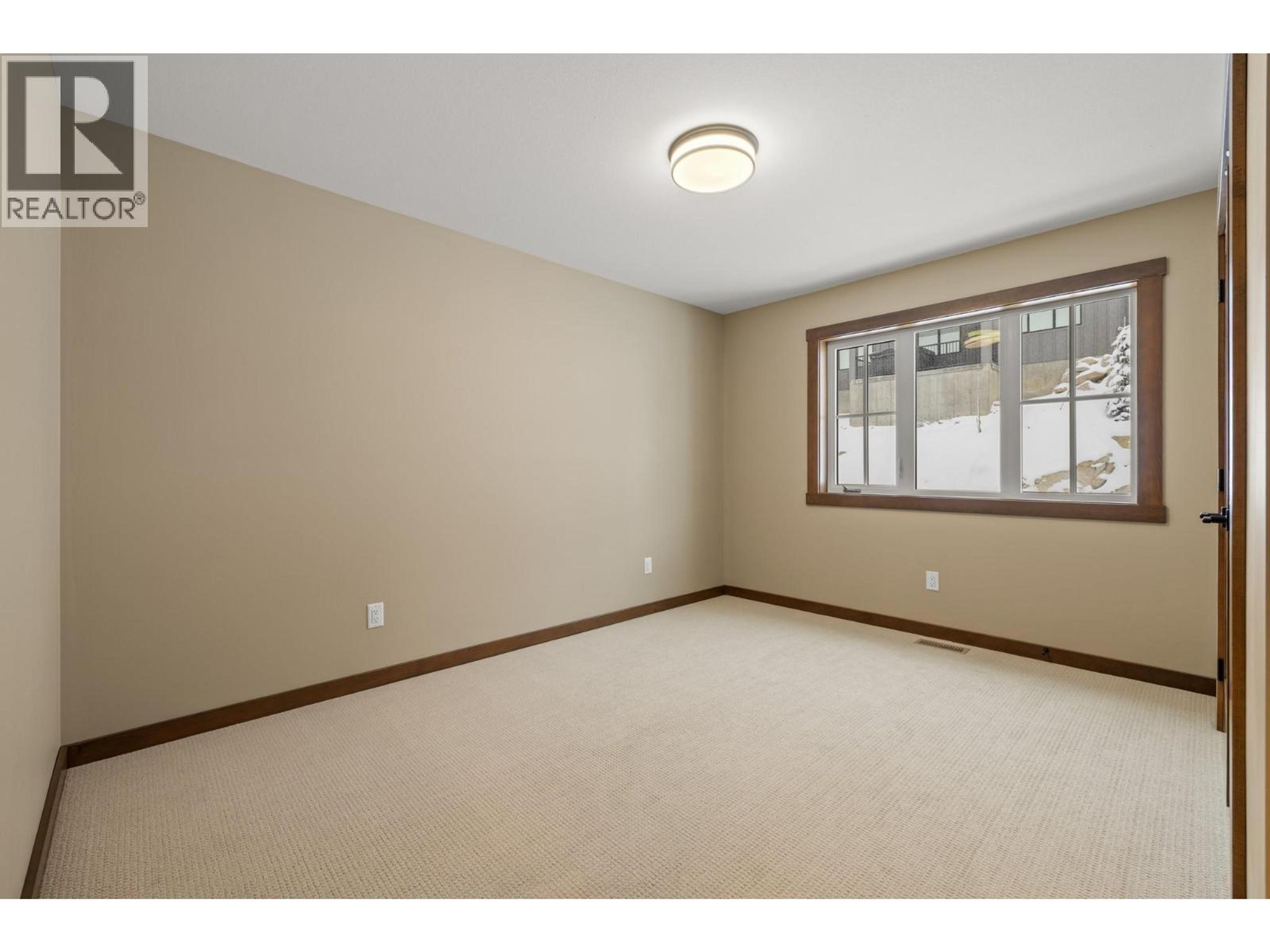 #89 255 FEATHERTOP WAY - 26