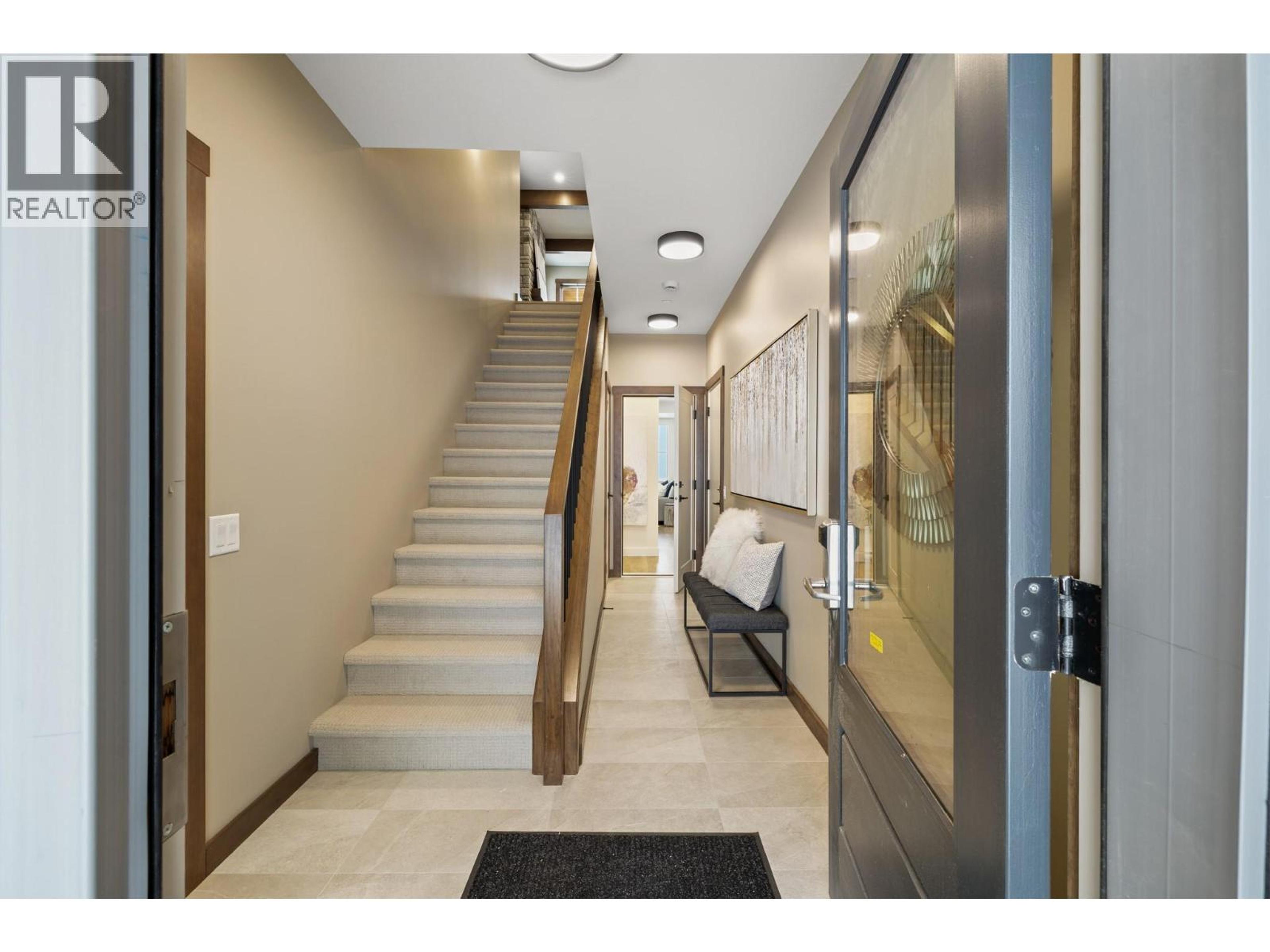 #89 255 FEATHERTOP WAY - 37