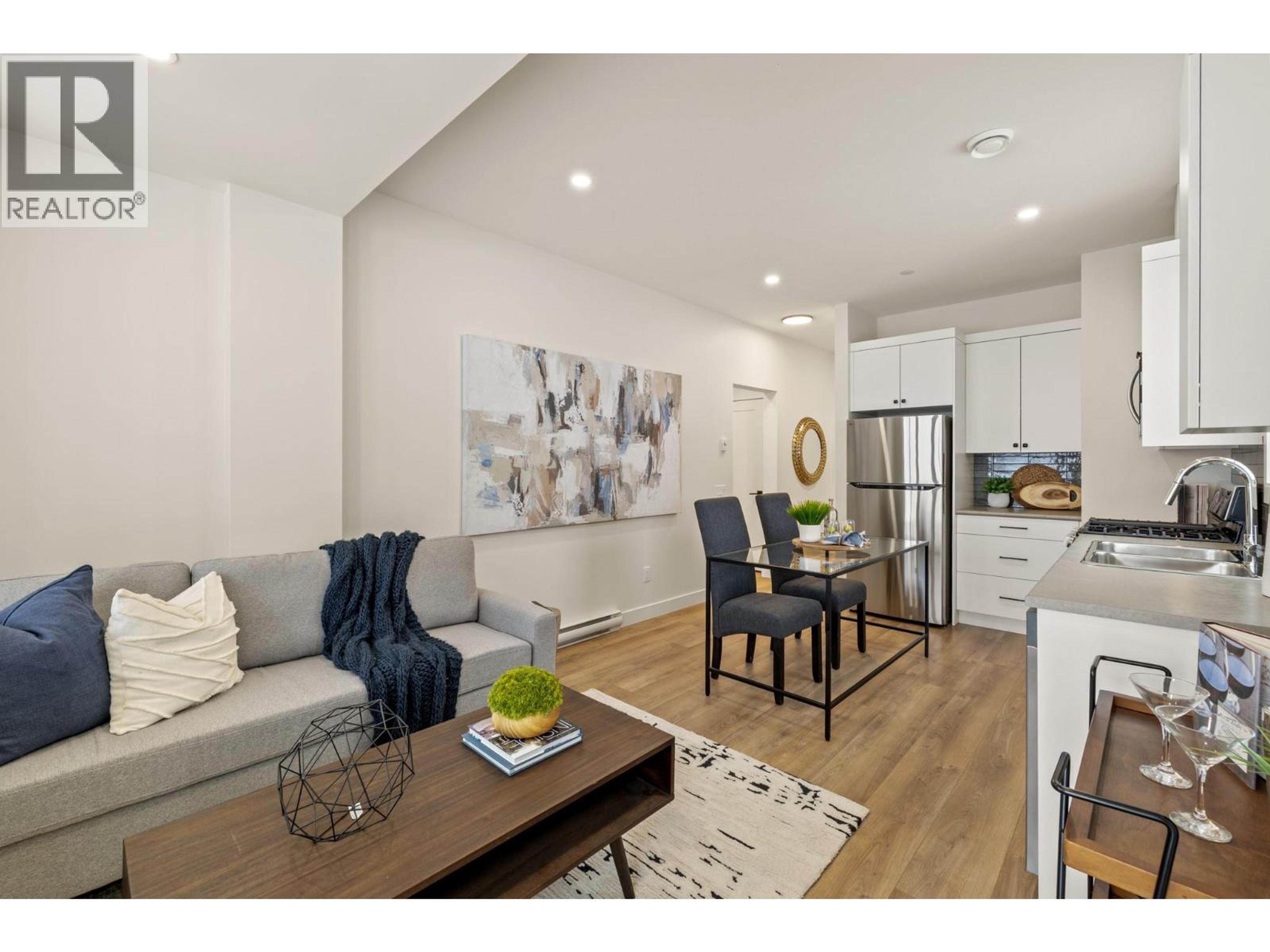 #89 255 FEATHERTOP WAY - 45