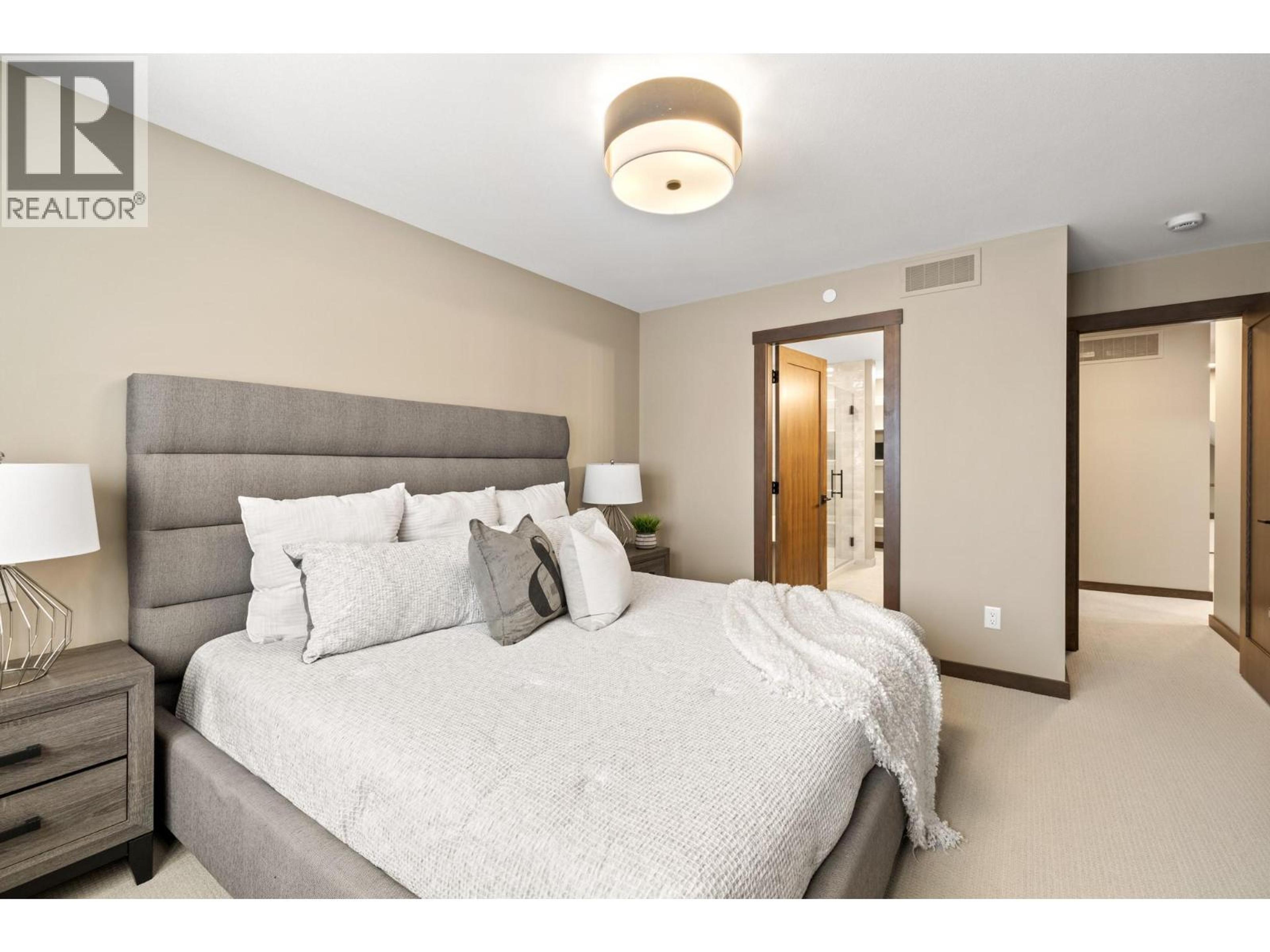 #89 255 FEATHERTOP WAY - 29