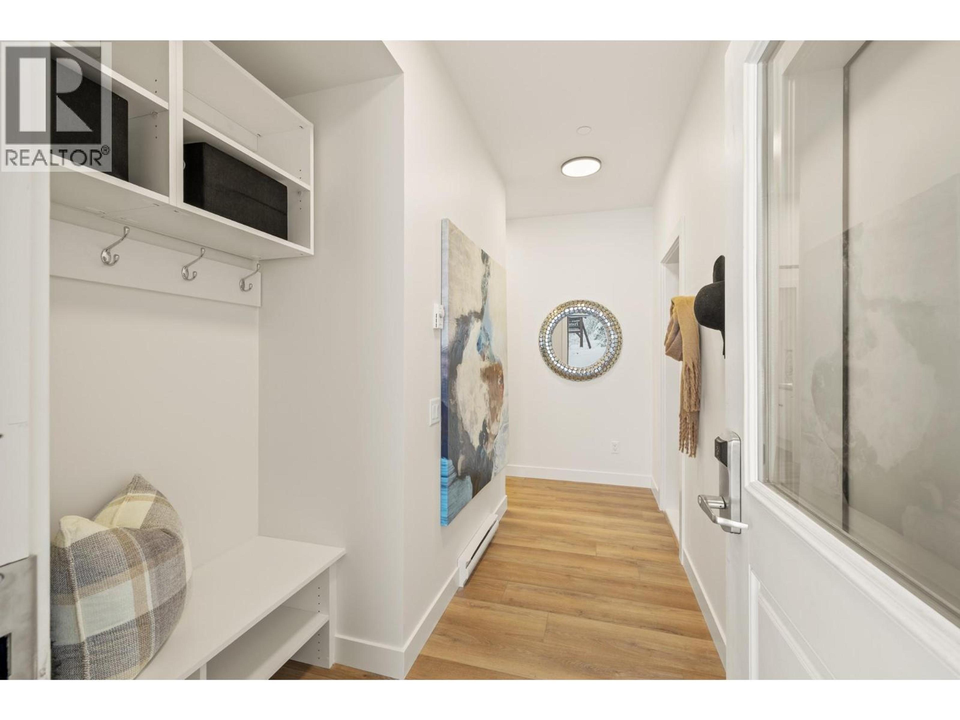 #89 255 FEATHERTOP WAY - 52