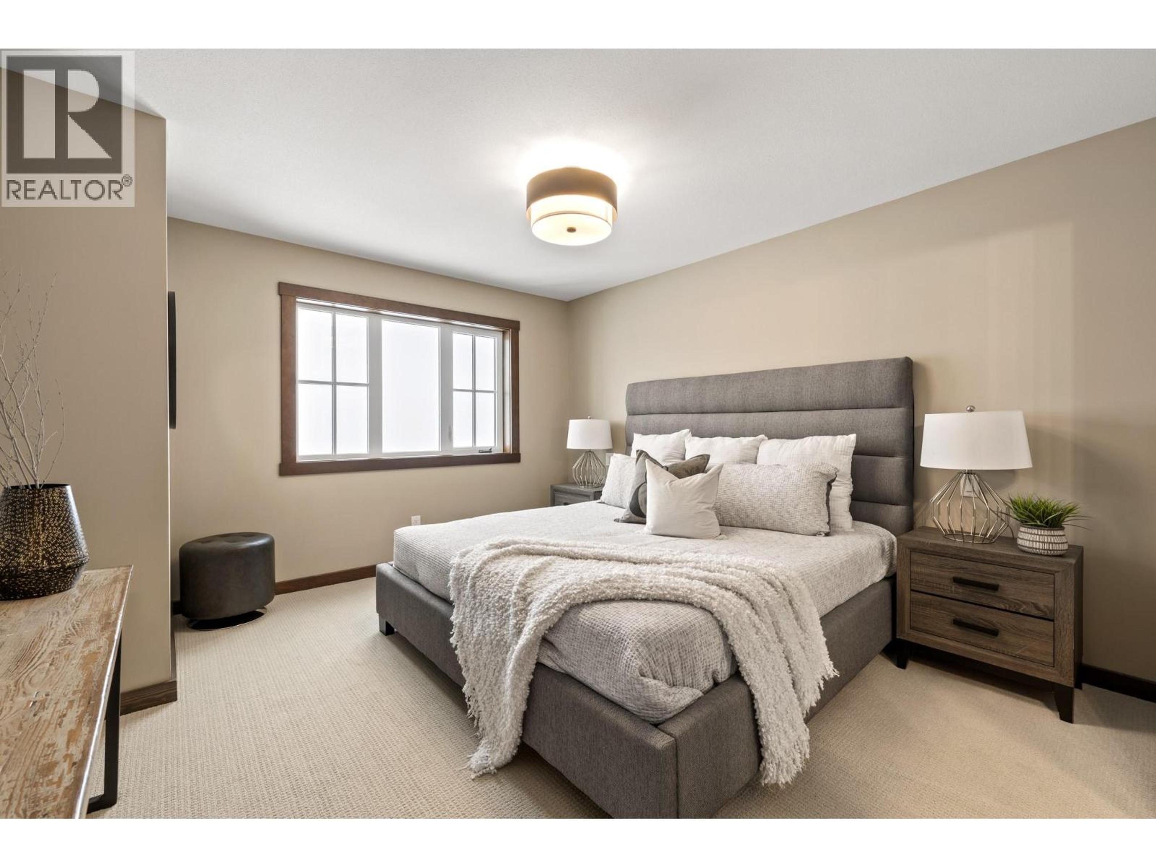 #89 255 FEATHERTOP WAY - 28