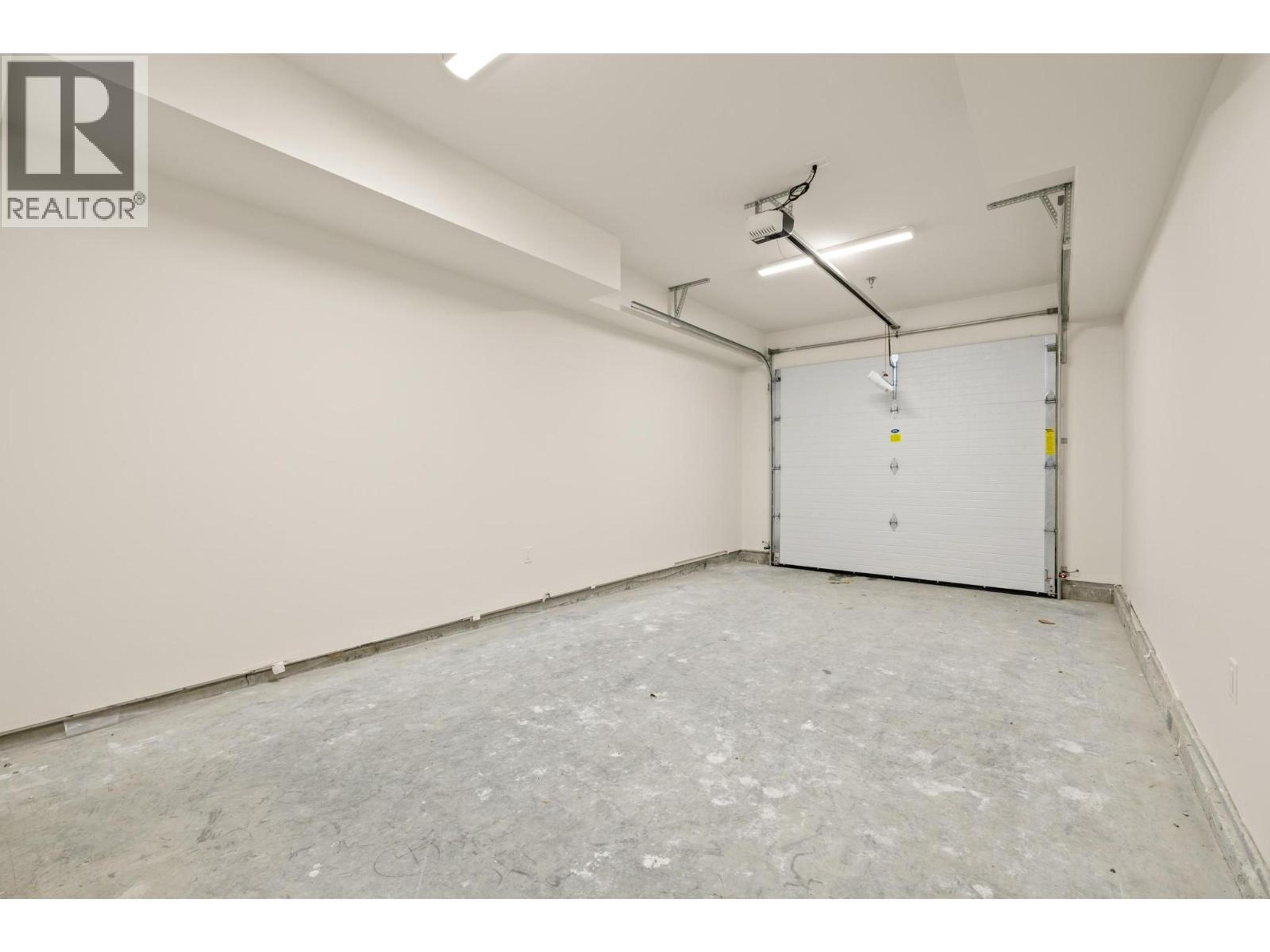 #89 255 FEATHERTOP WAY - 40