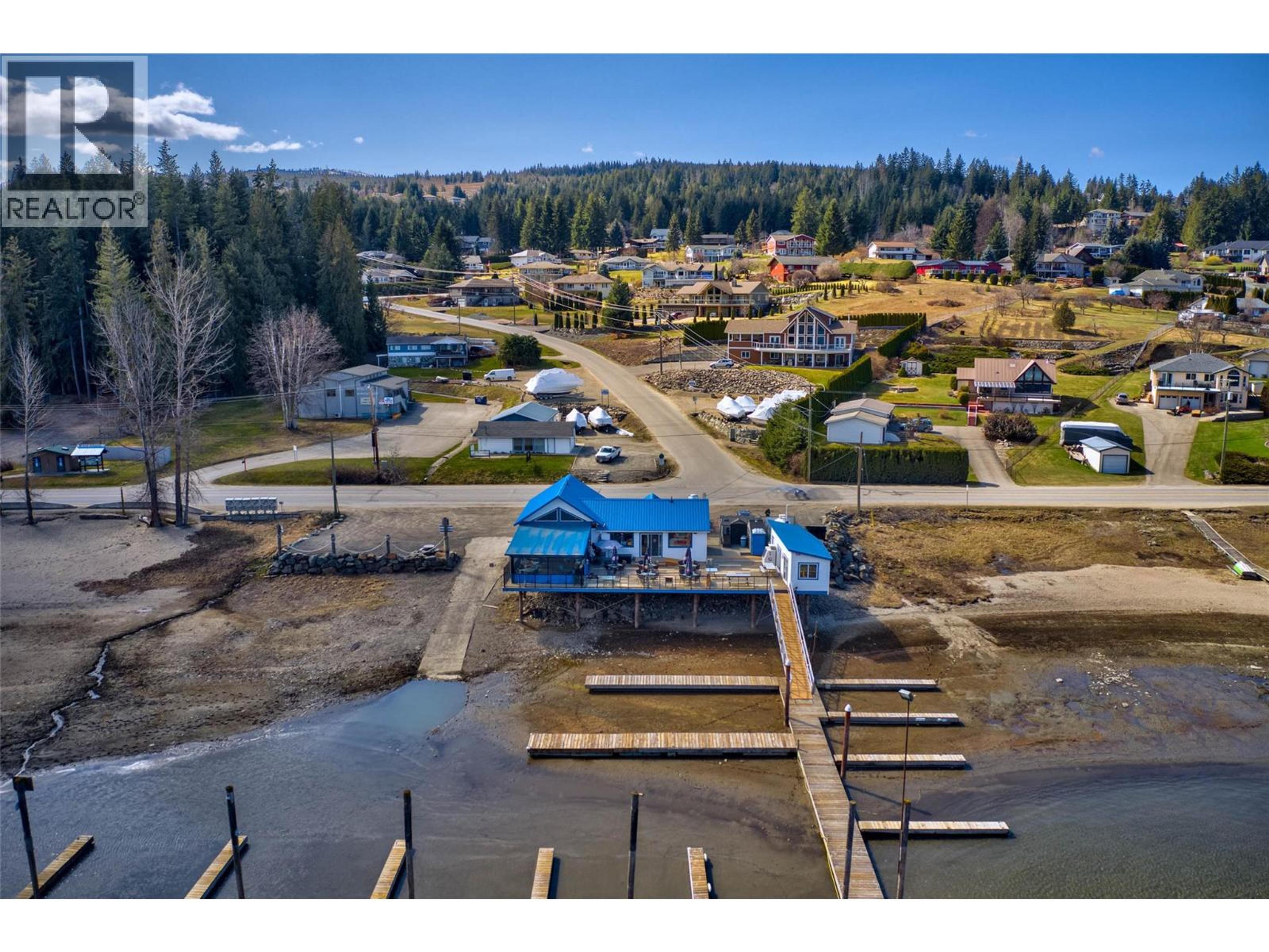 2886 MARINE DRIVE - 39