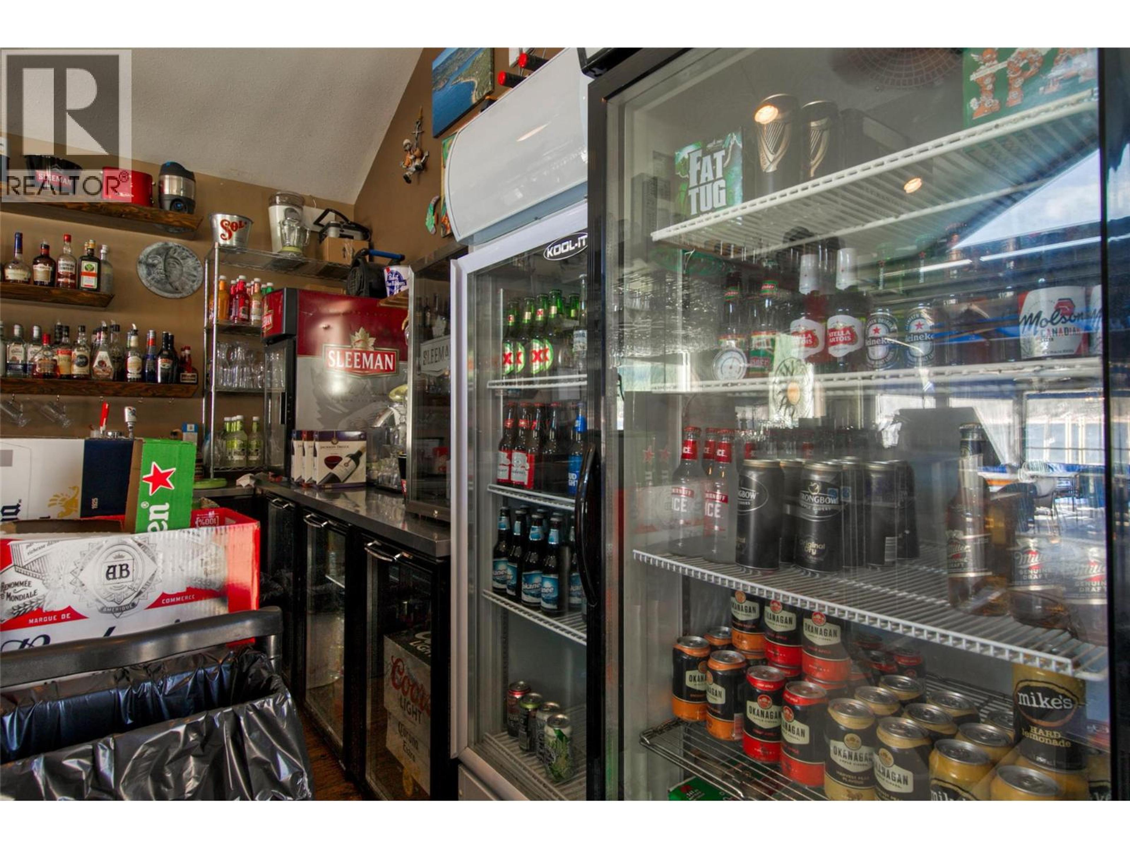 2886 MARINE DRIVE - 11