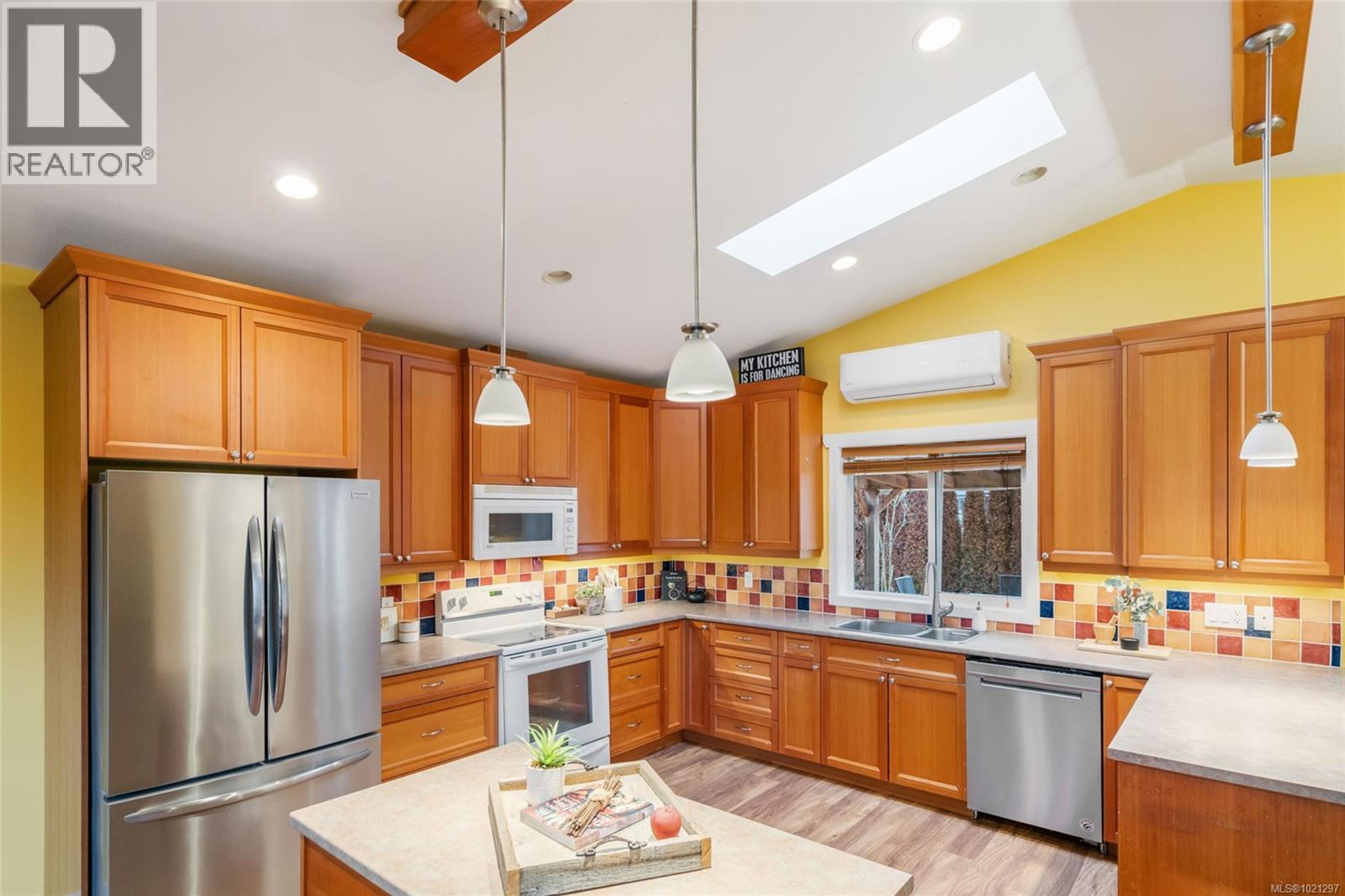 367 MCKILLOP DR - 13