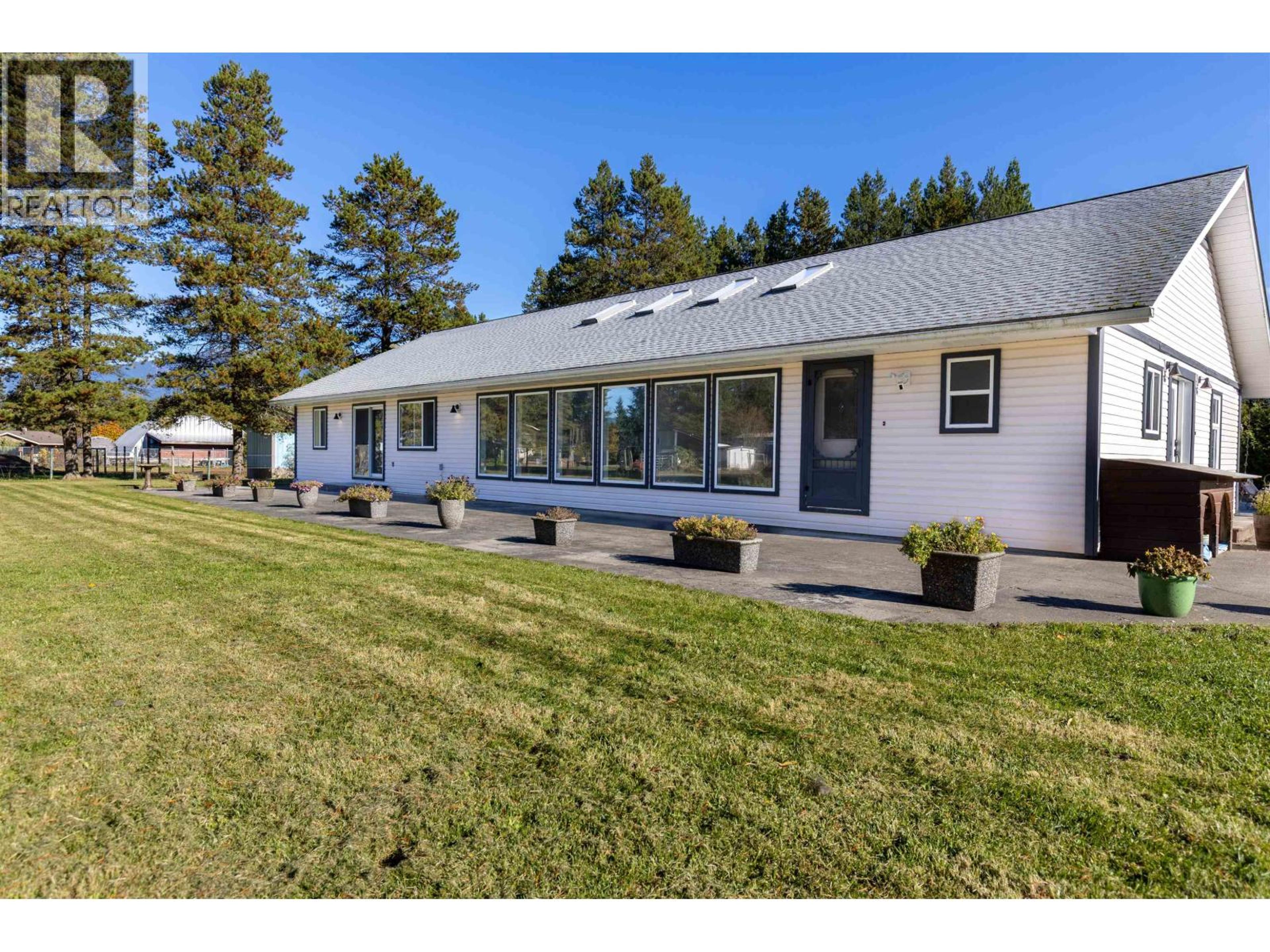 5134 SOUCIE AVENUE - 24