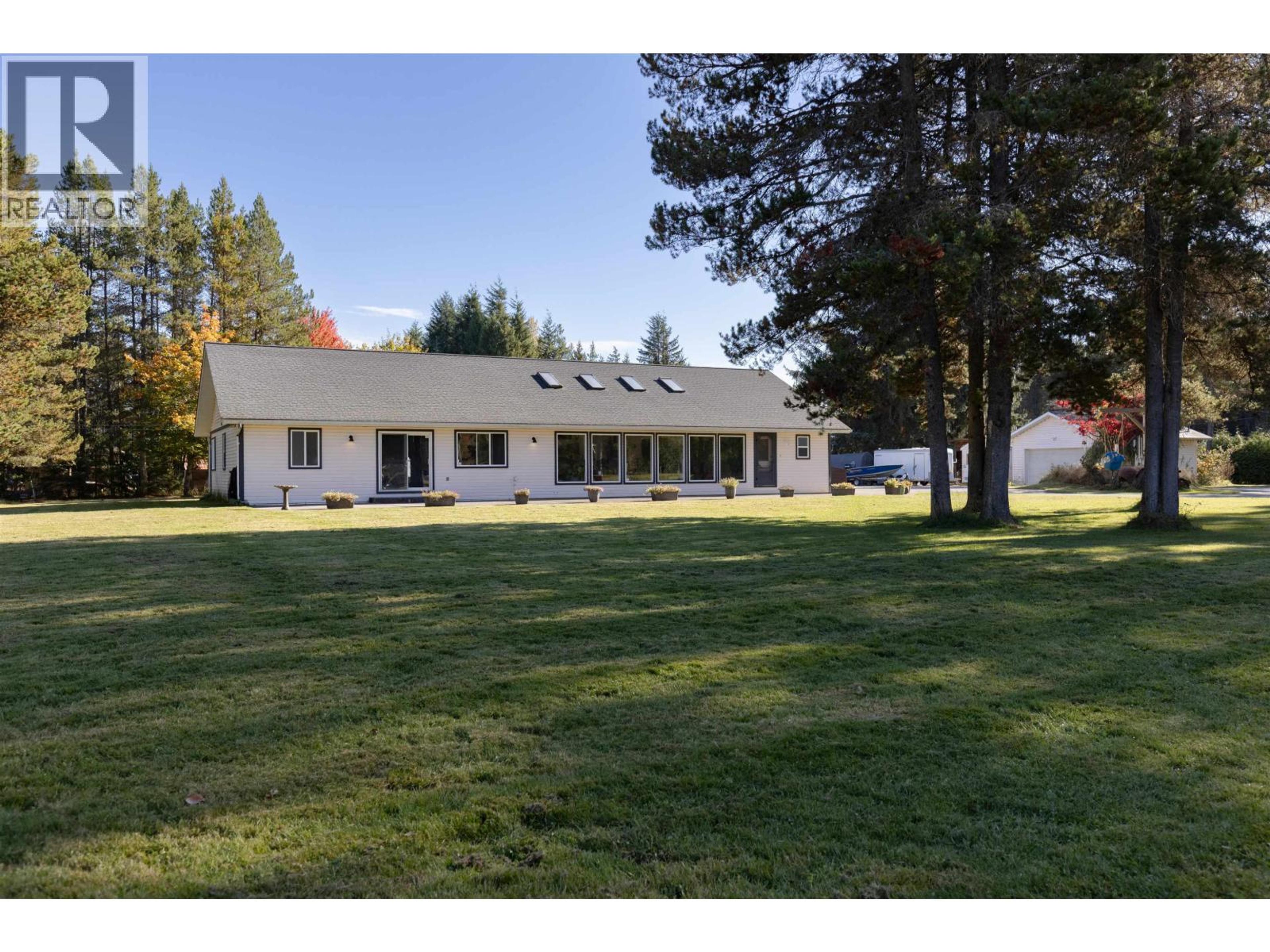 5134 SOUCIE AVENUE - 27