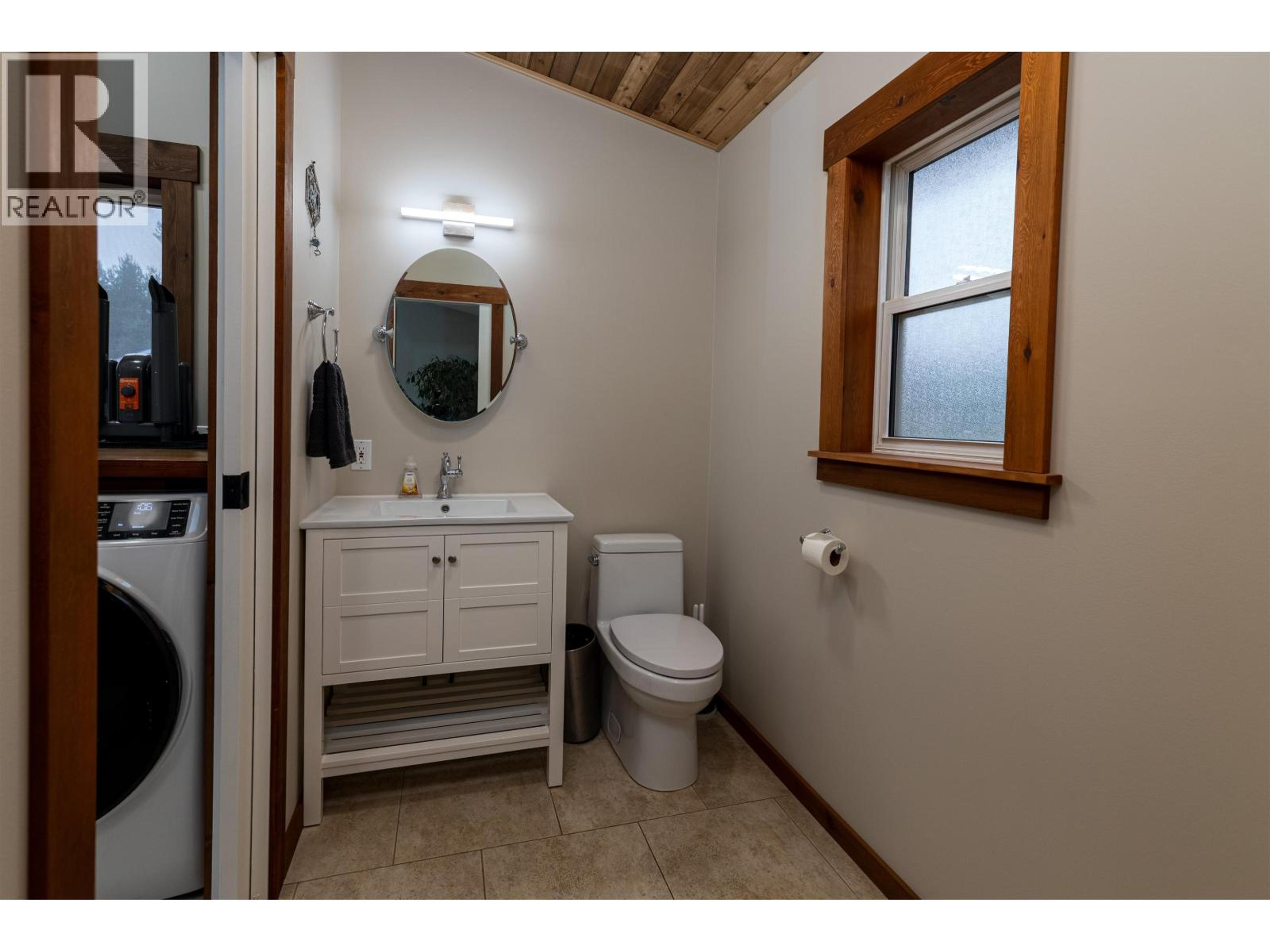 5134 SOUCIE AVENUE - 10