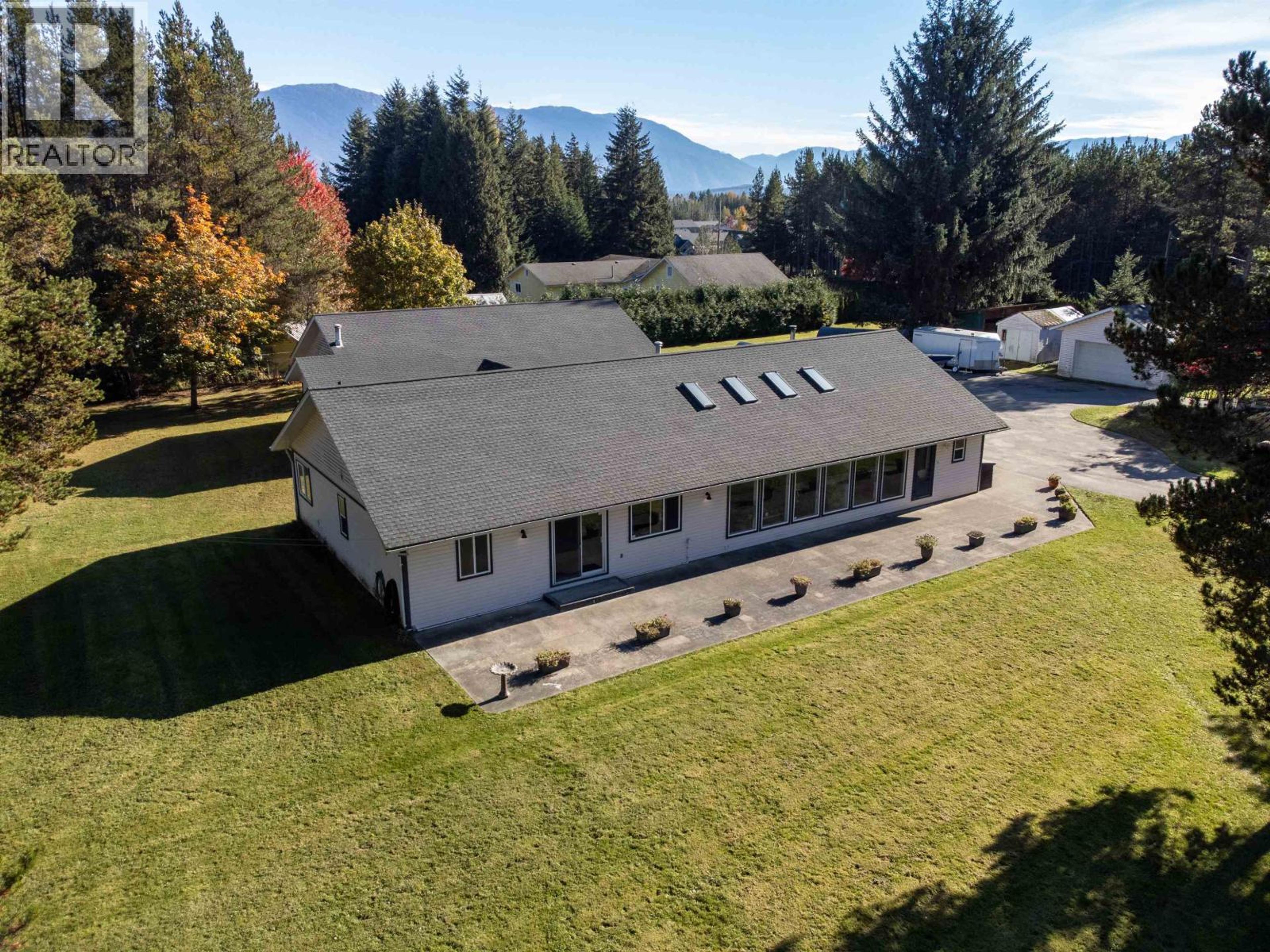 5134 SOUCIE AVENUE - 26