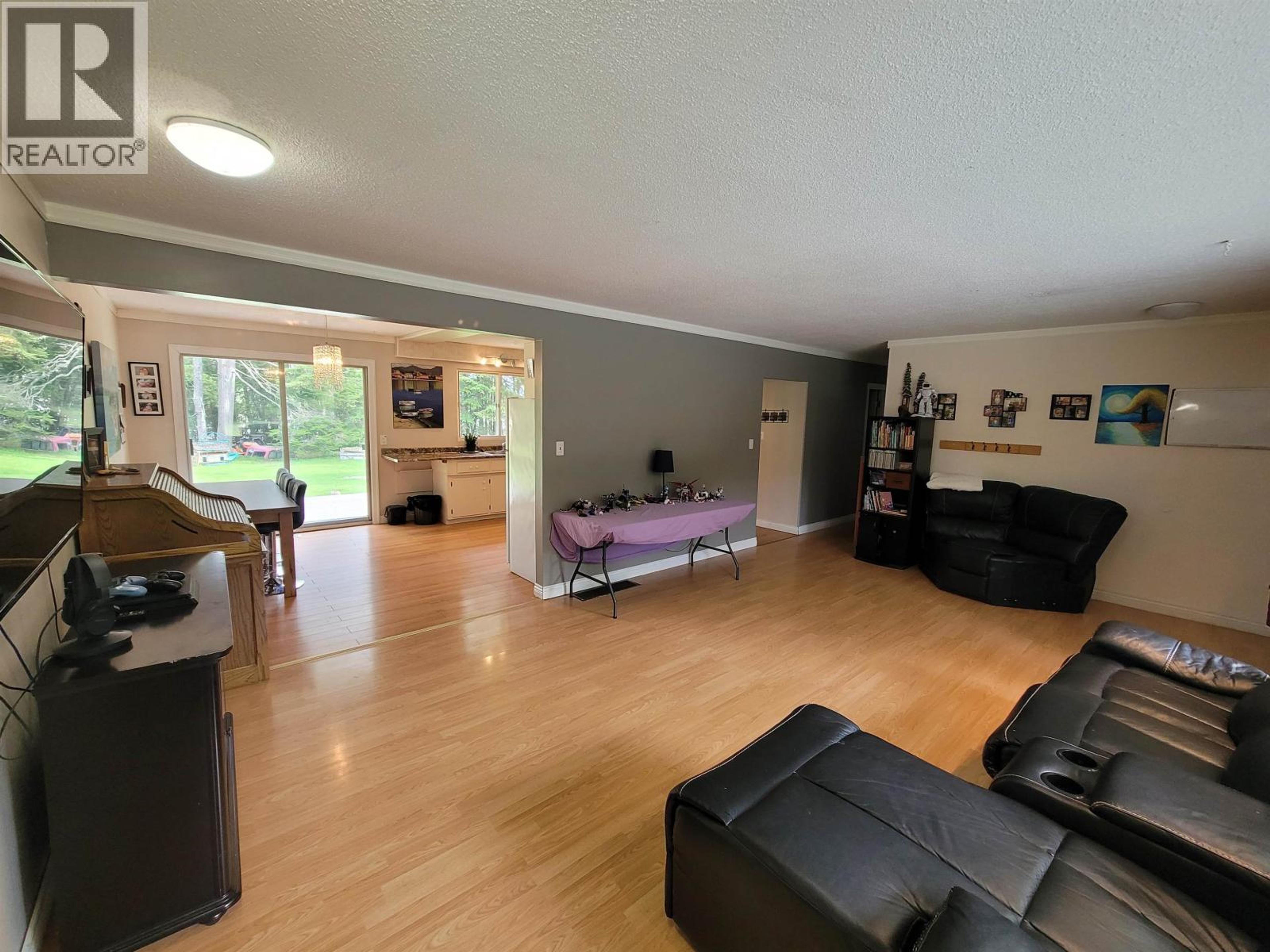 2158 GRANDVIEW DRIVE - 11