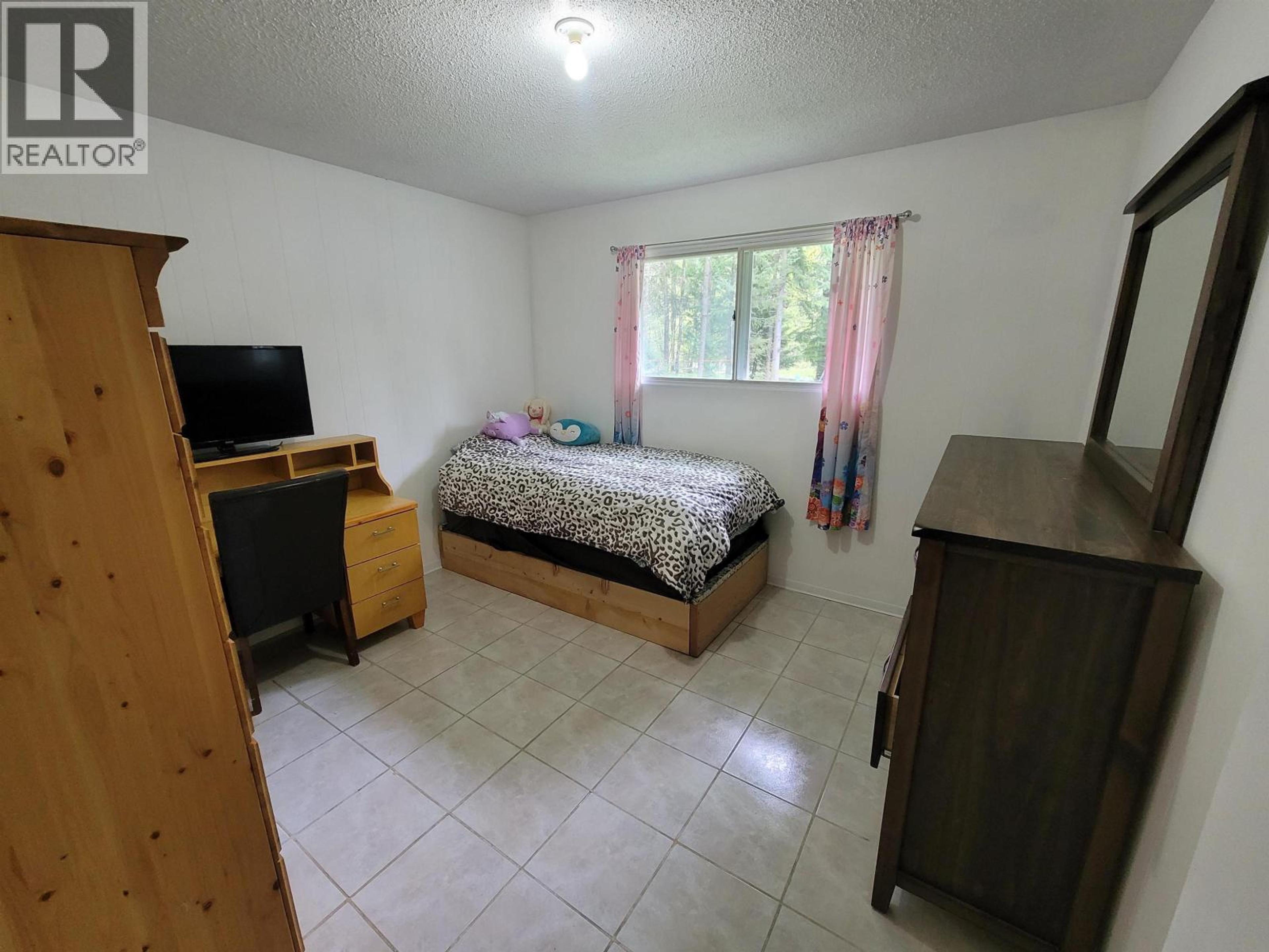 2158 GRANDVIEW DRIVE - 21