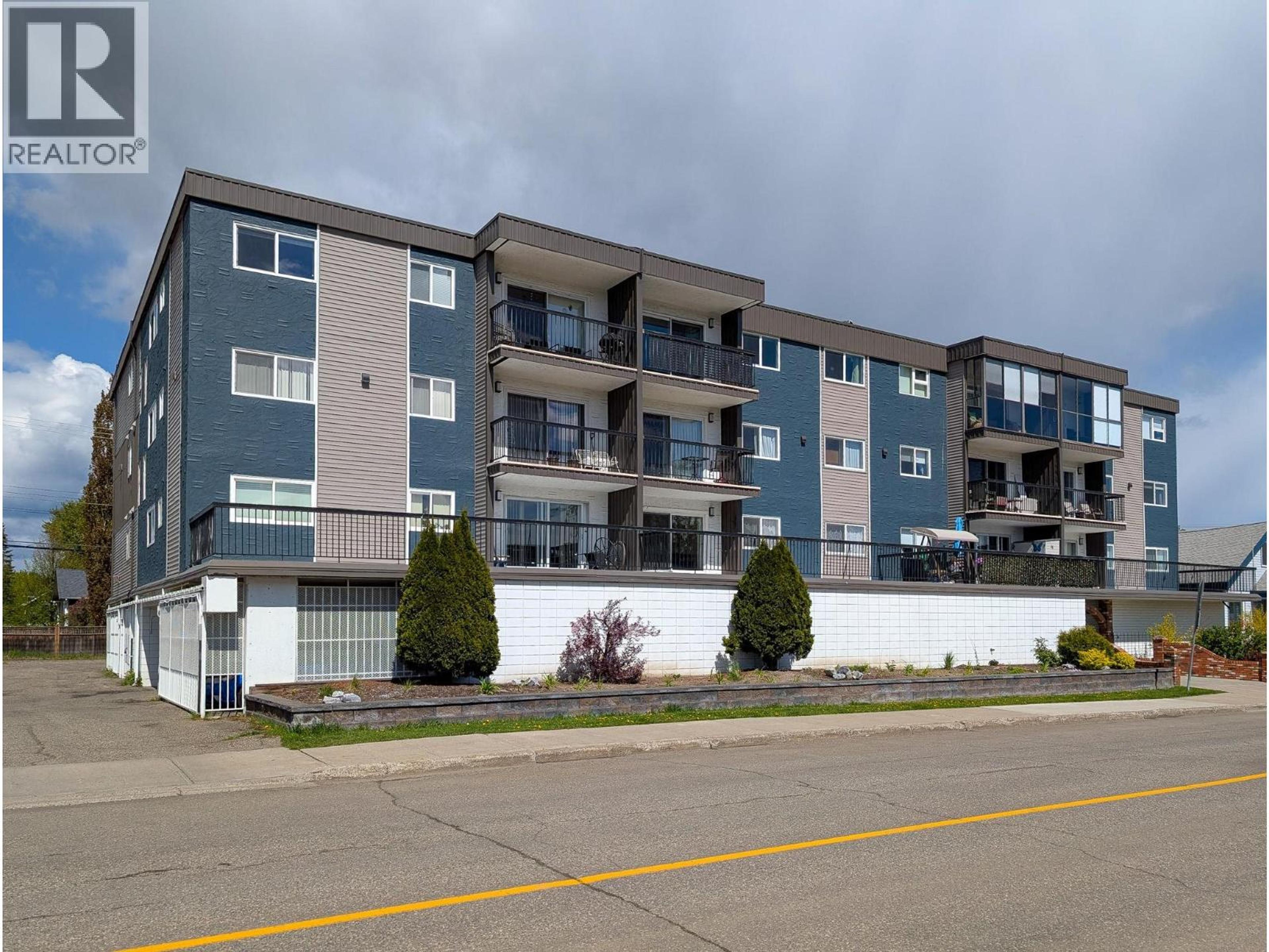 1654 10TH AVENUE - Main Image