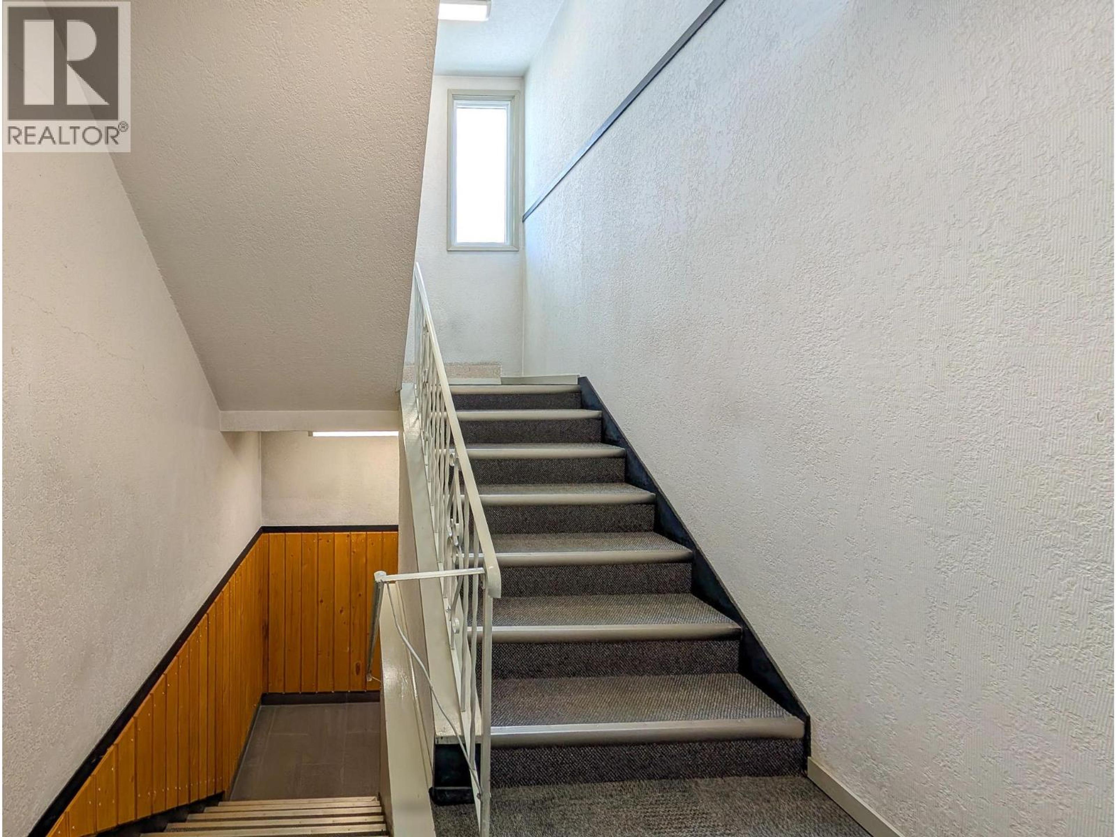 1654 10TH AVENUE - 25