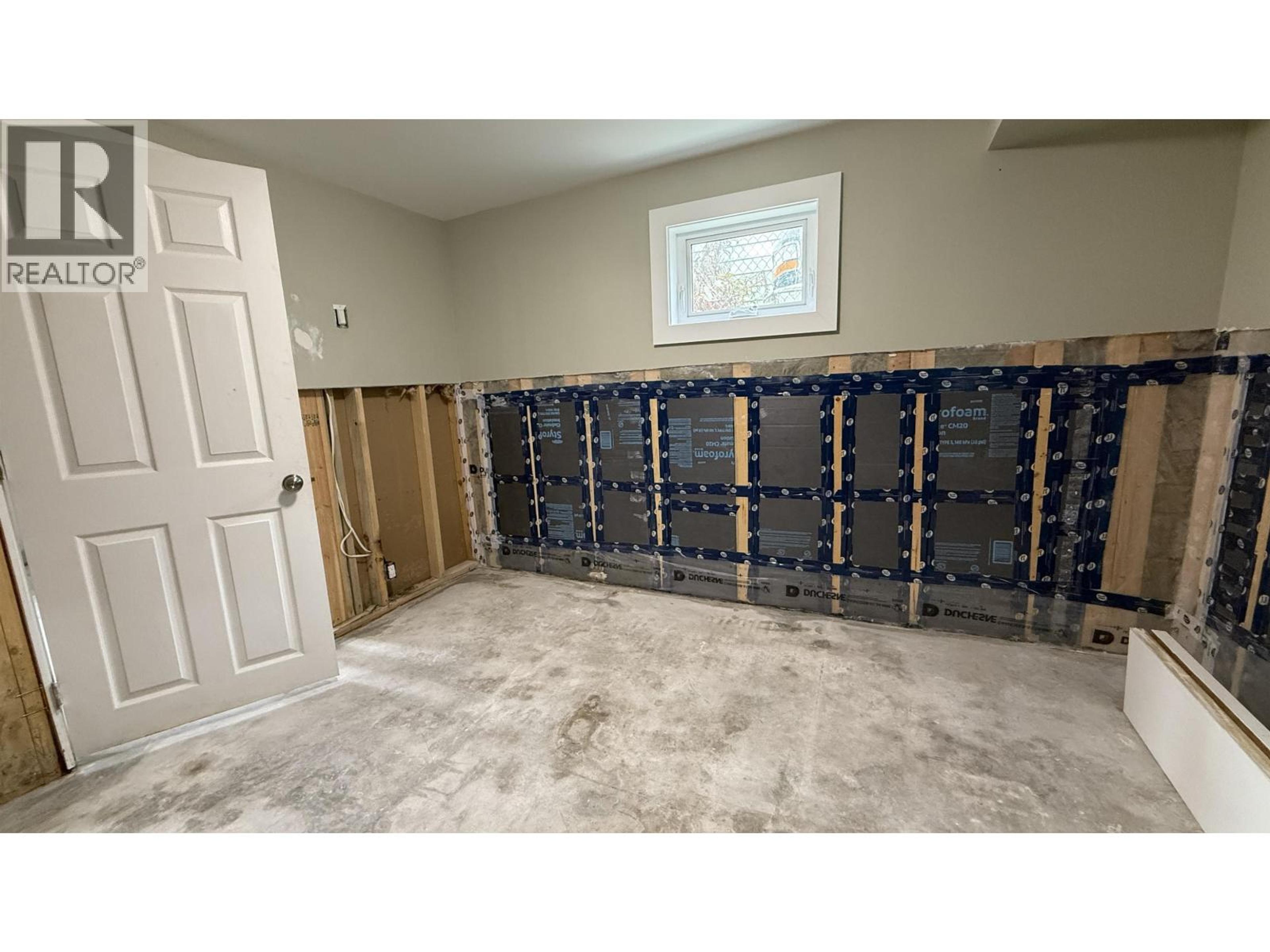 1333 E 8TH AVENUE - 19