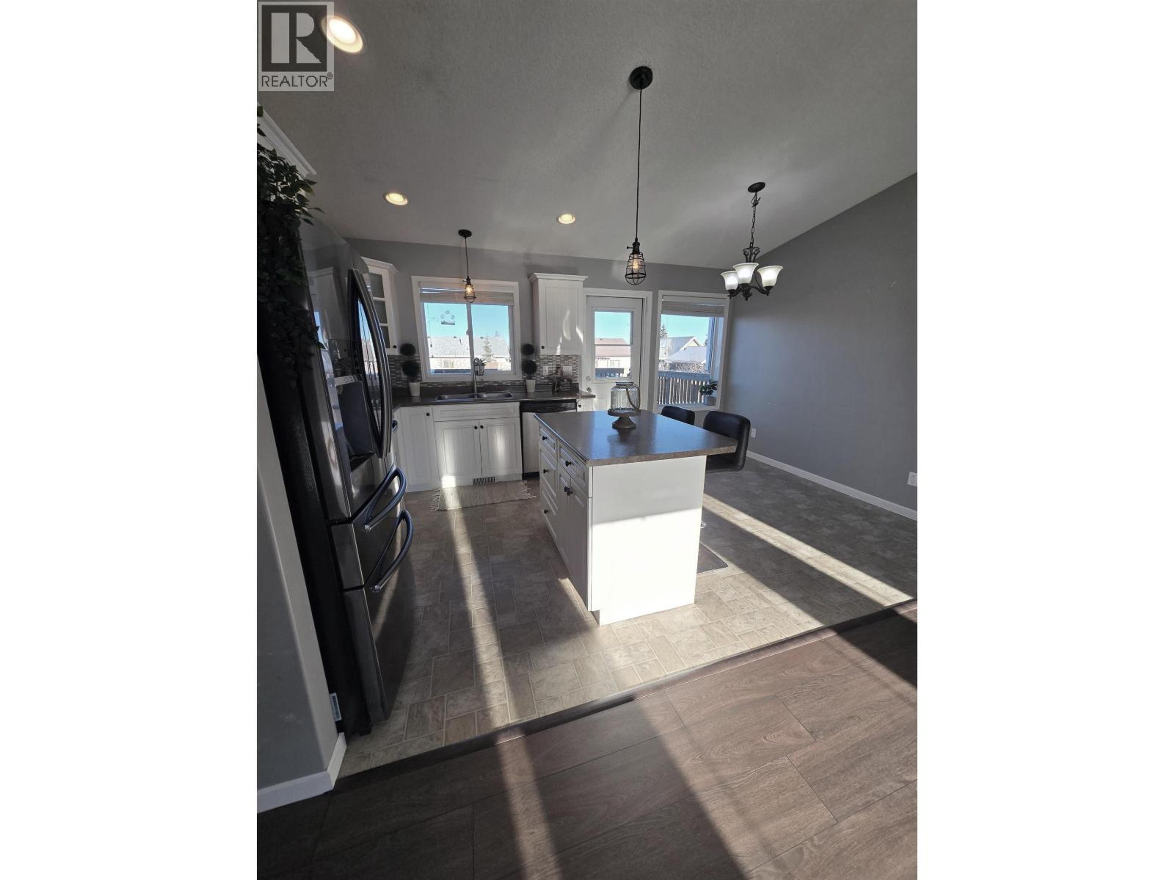 8724 114 AVENUE - 20