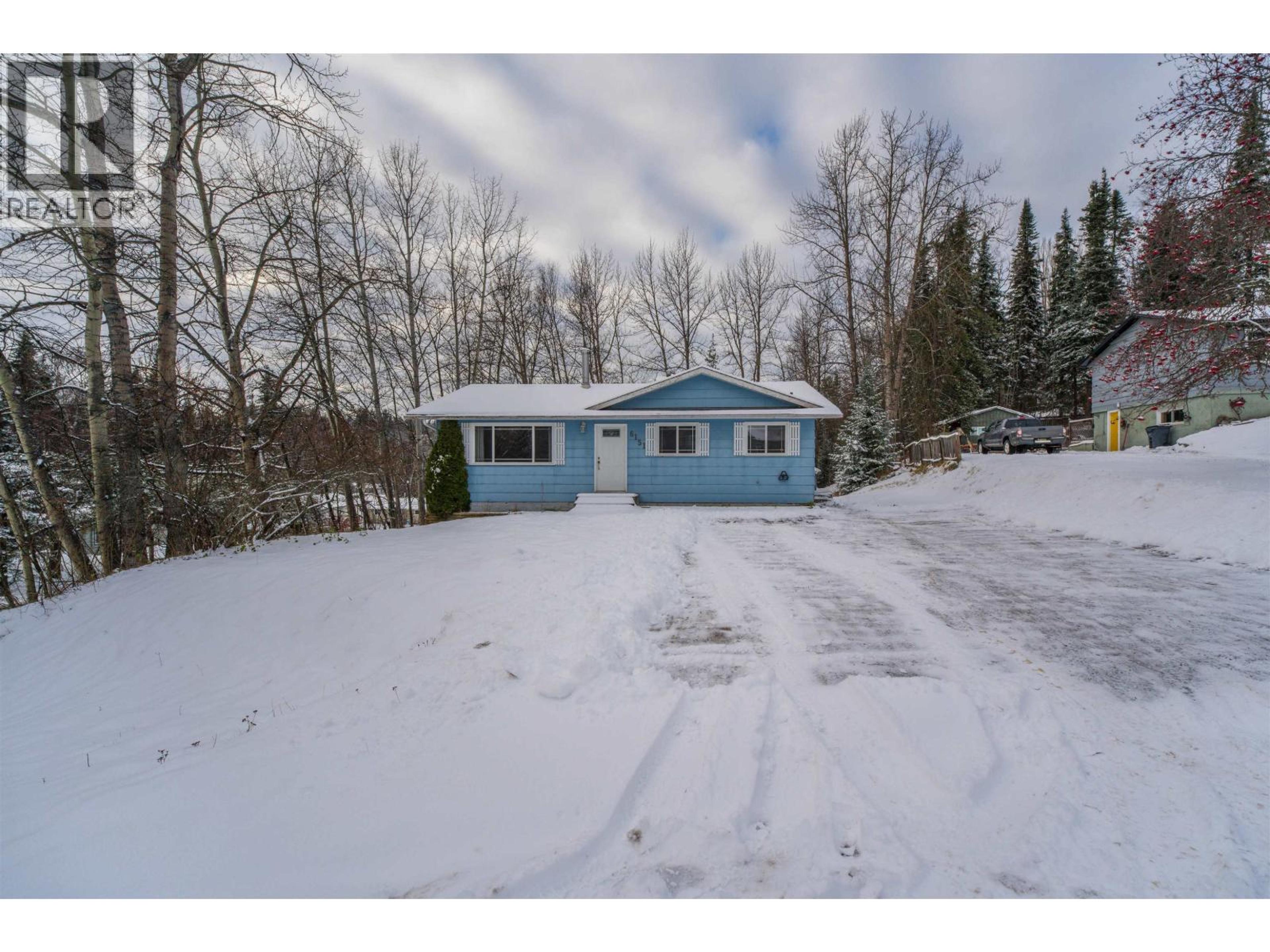 6151 POPLAR PLACE - Image 2