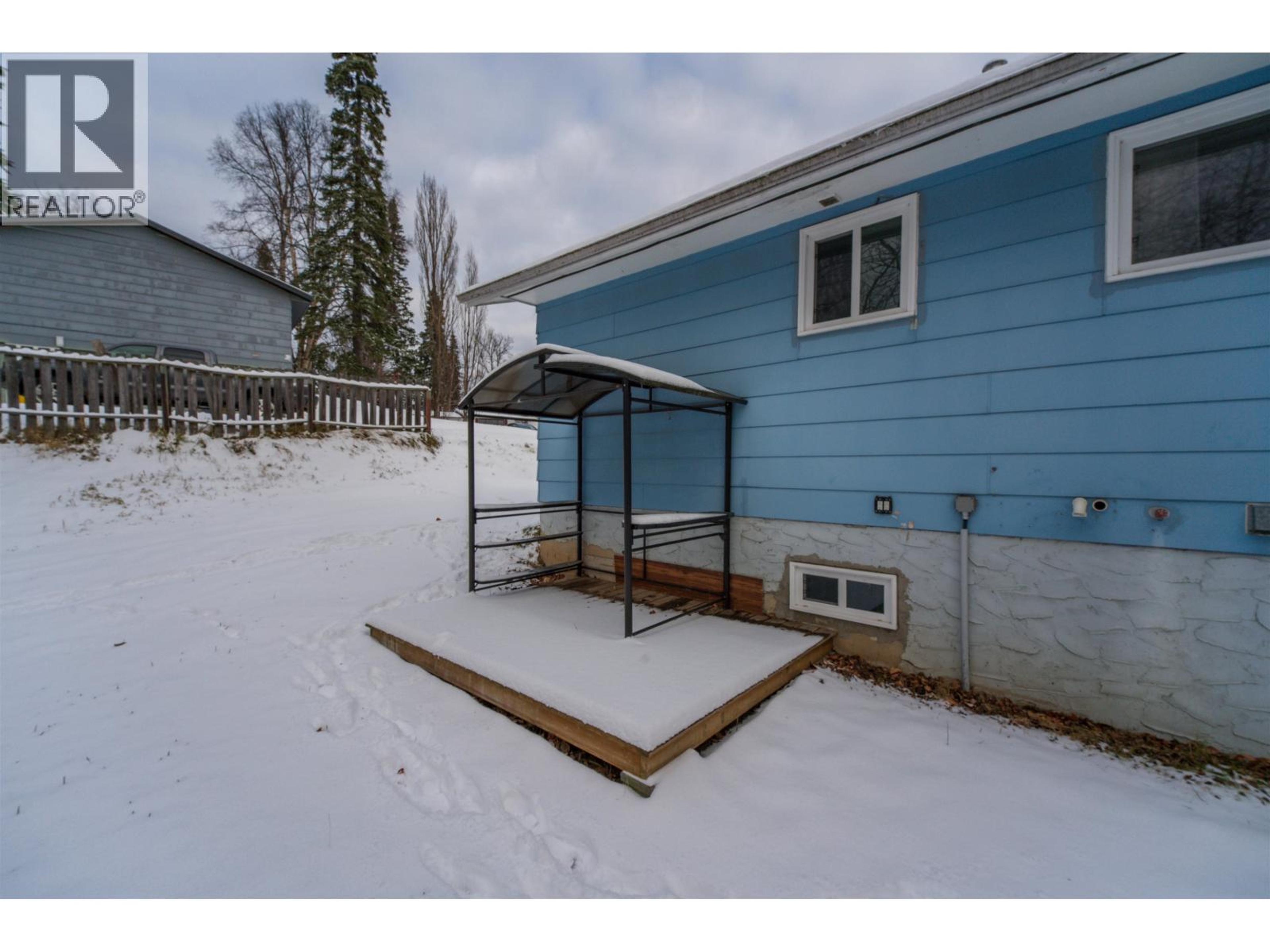 6151 POPLAR PLACE - 26