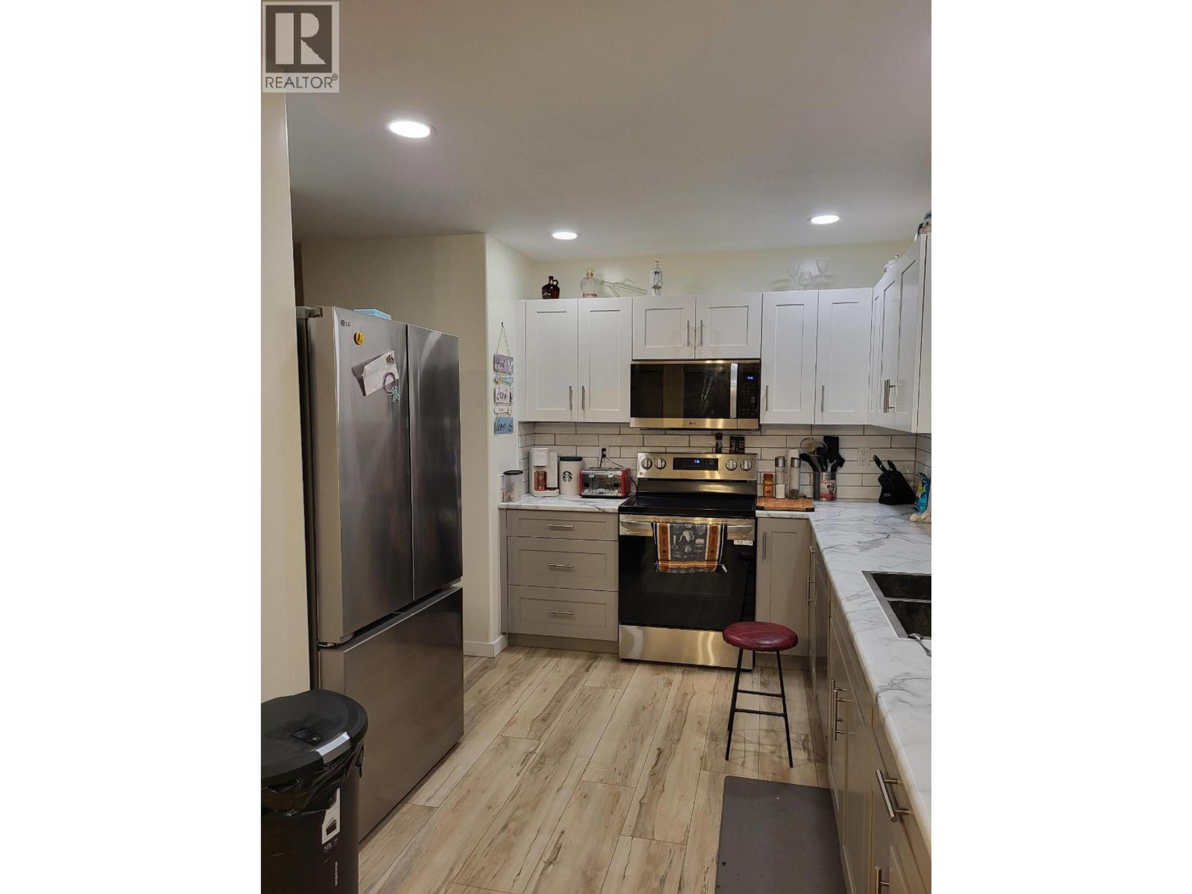 #39 500 WOTZKE DRIVE - Image 3