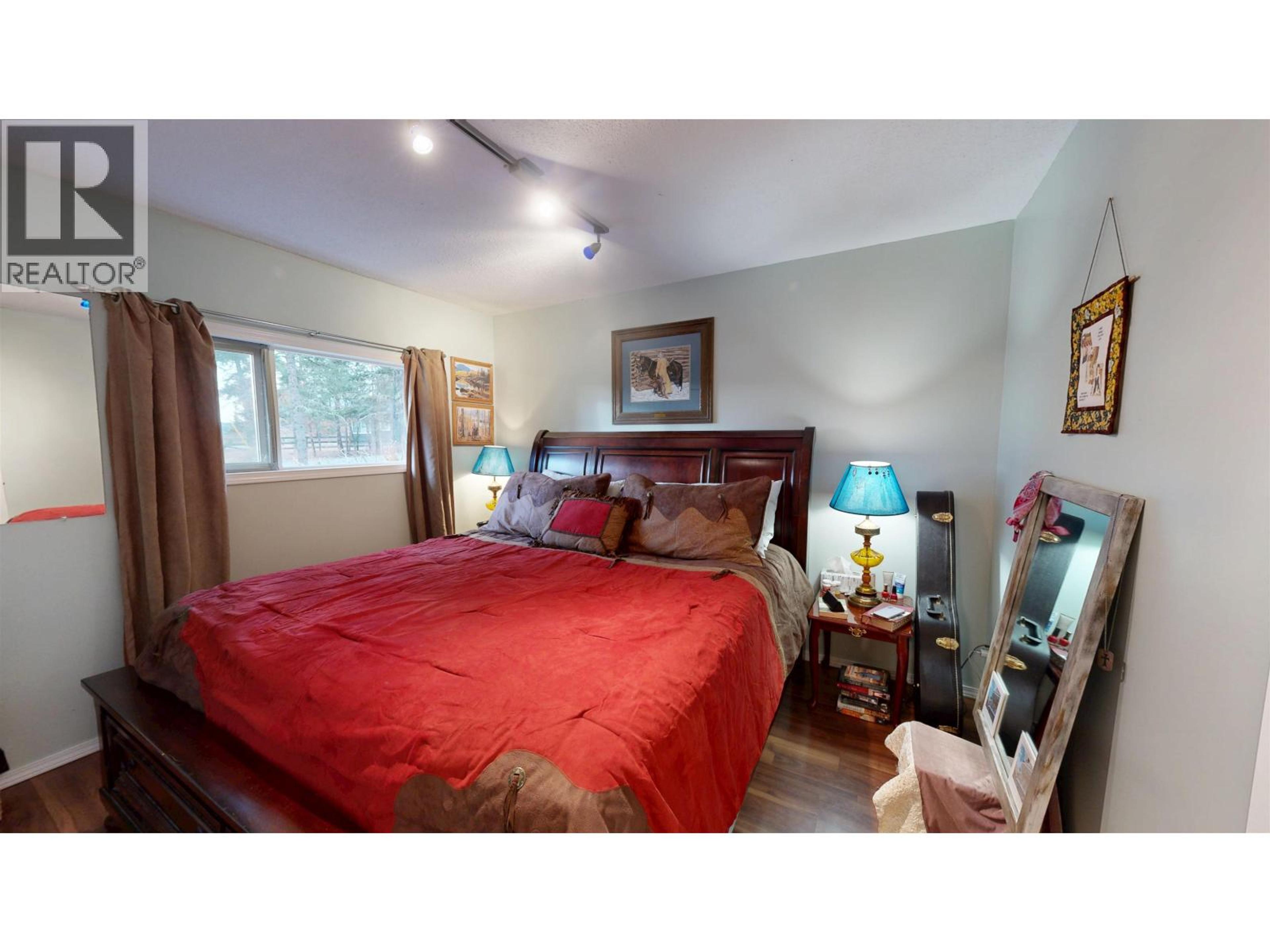 3743 EMERALD CRESCENT - 27