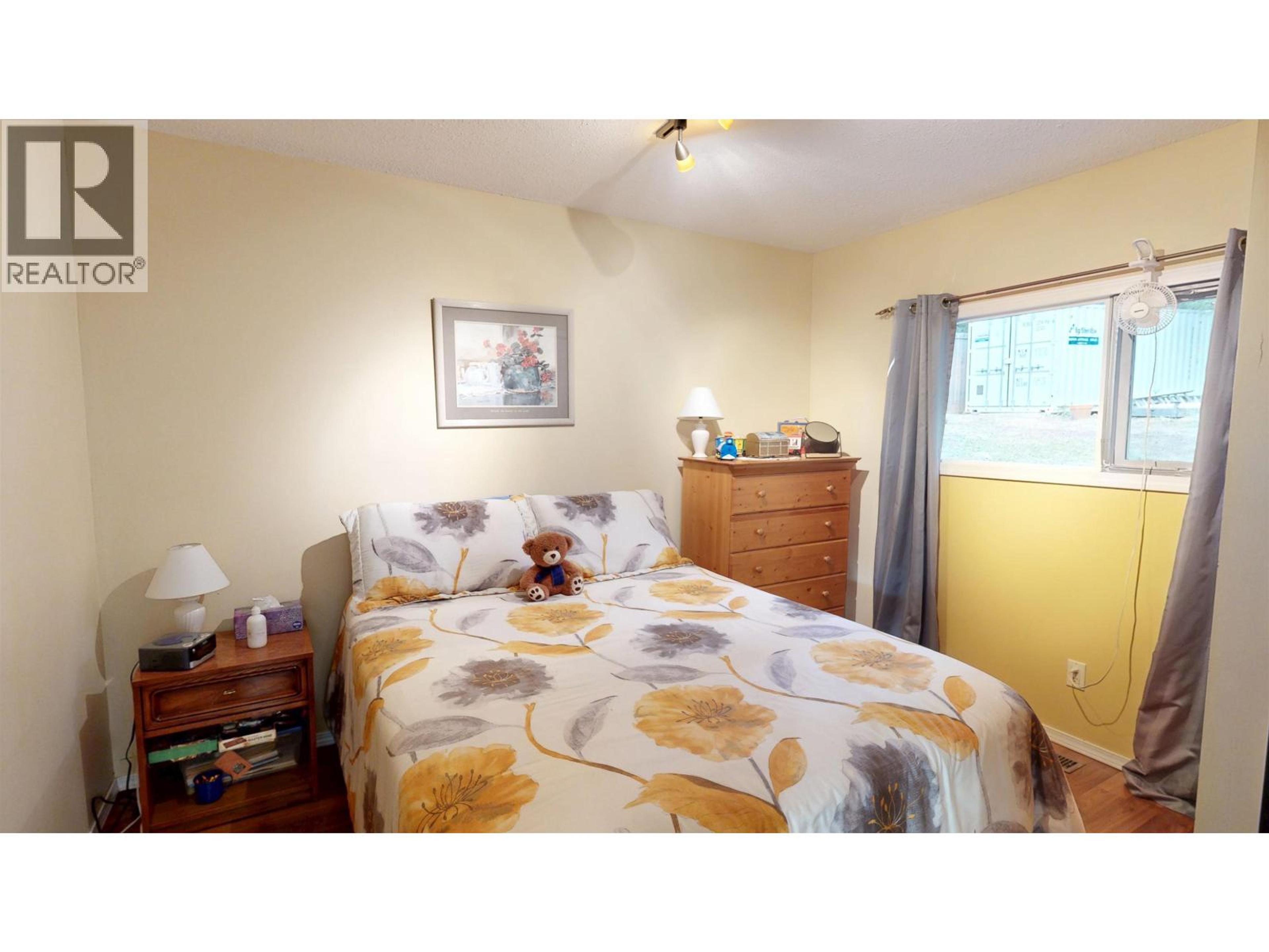 3743 EMERALD CRESCENT - 29