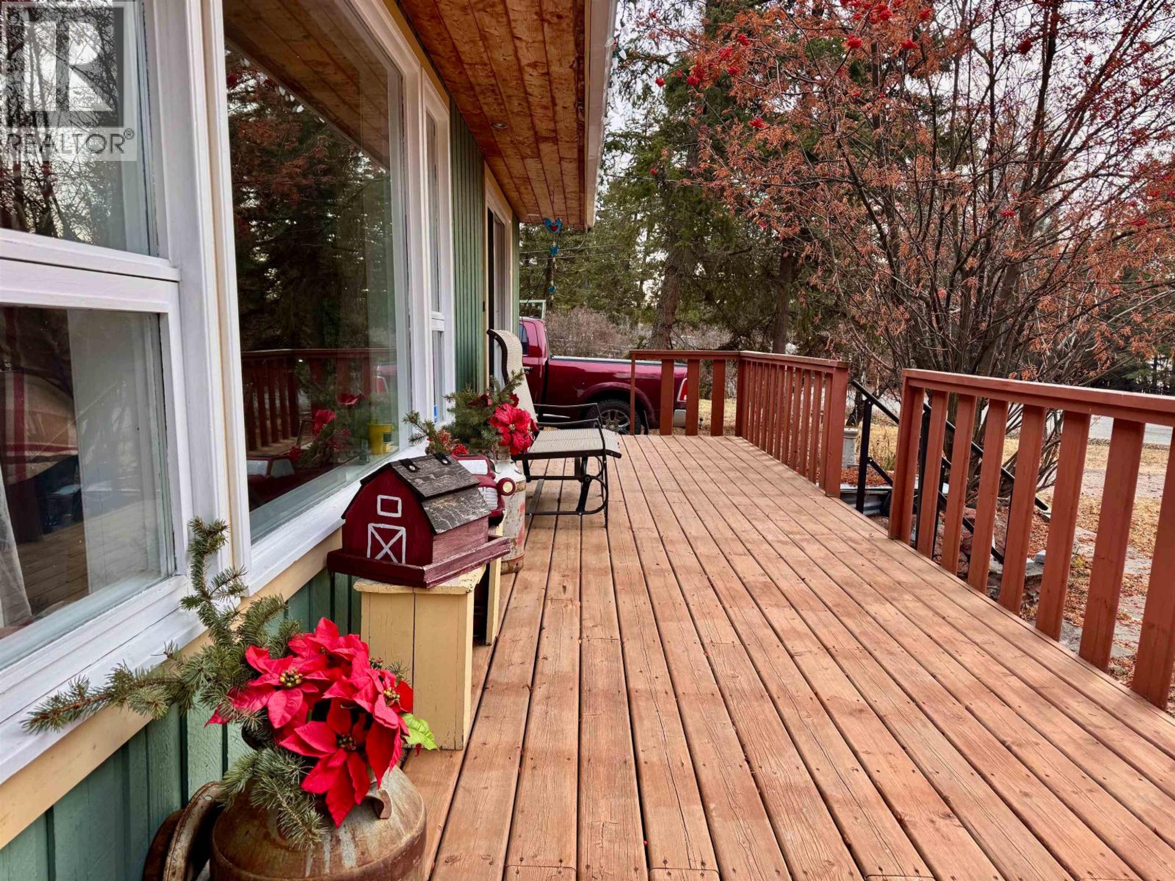 3743 EMERALD CRESCENT - 9