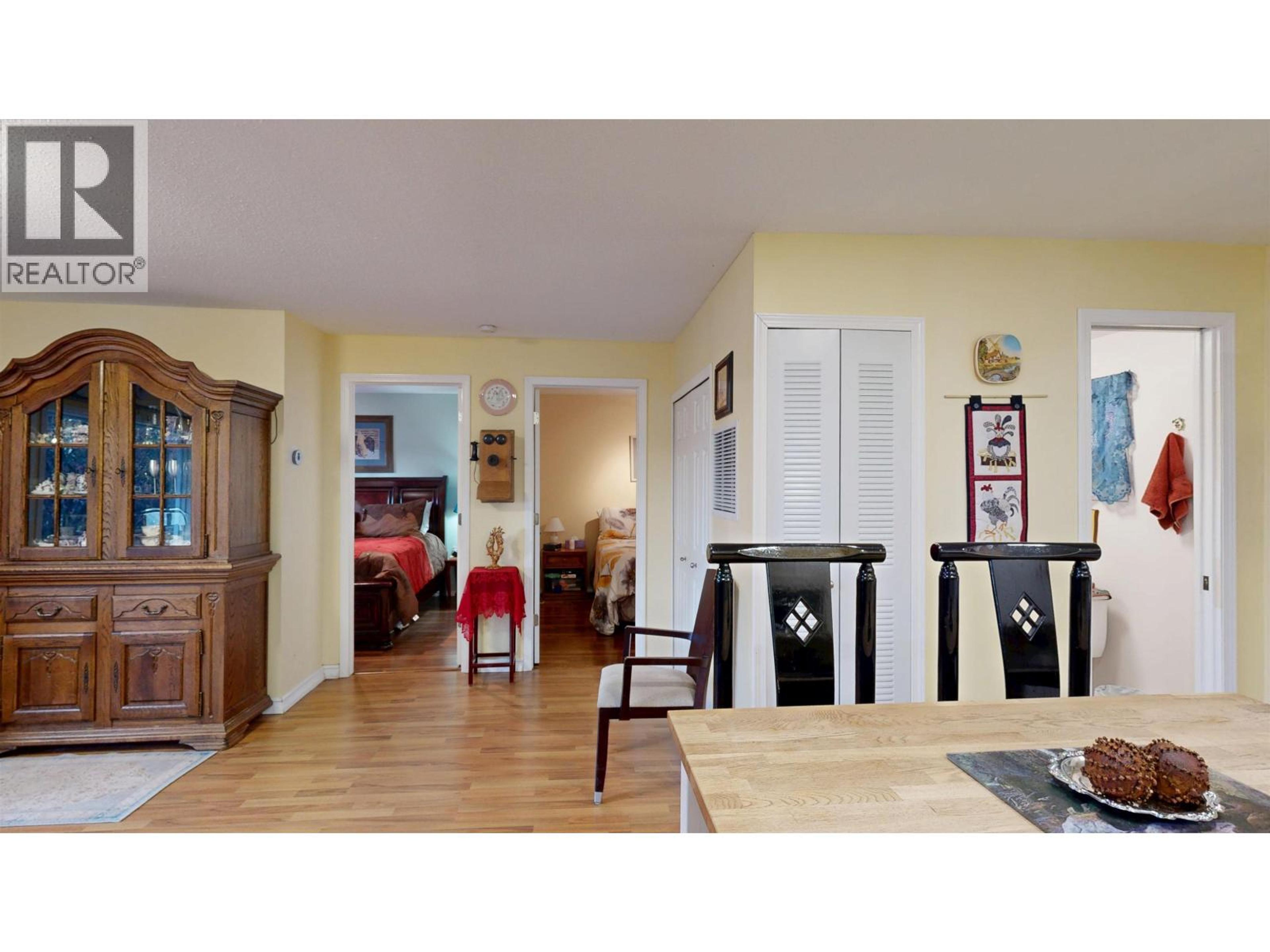 3743 EMERALD CRESCENT - 21