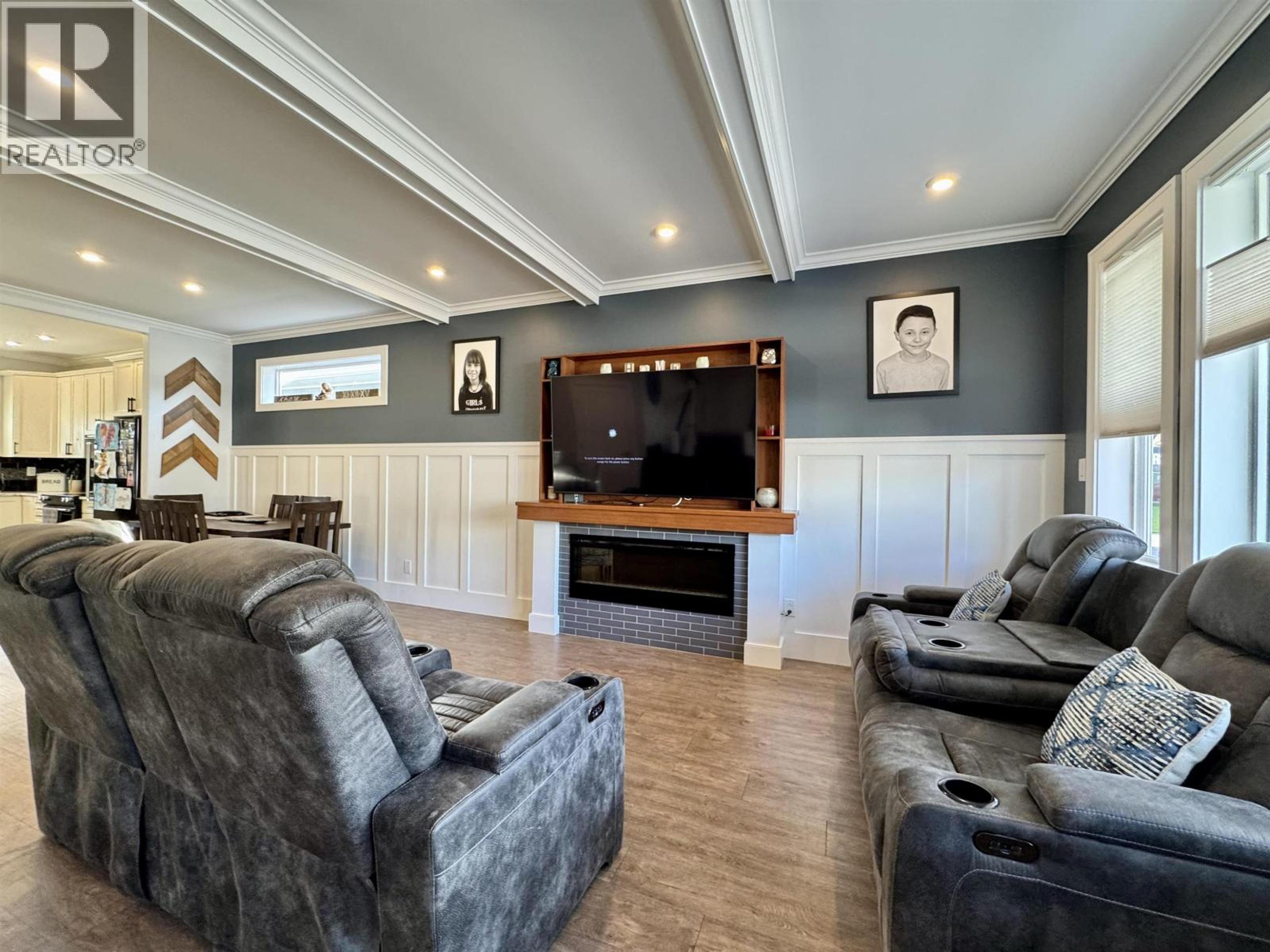 1005 EDWARD AVENUE - 5