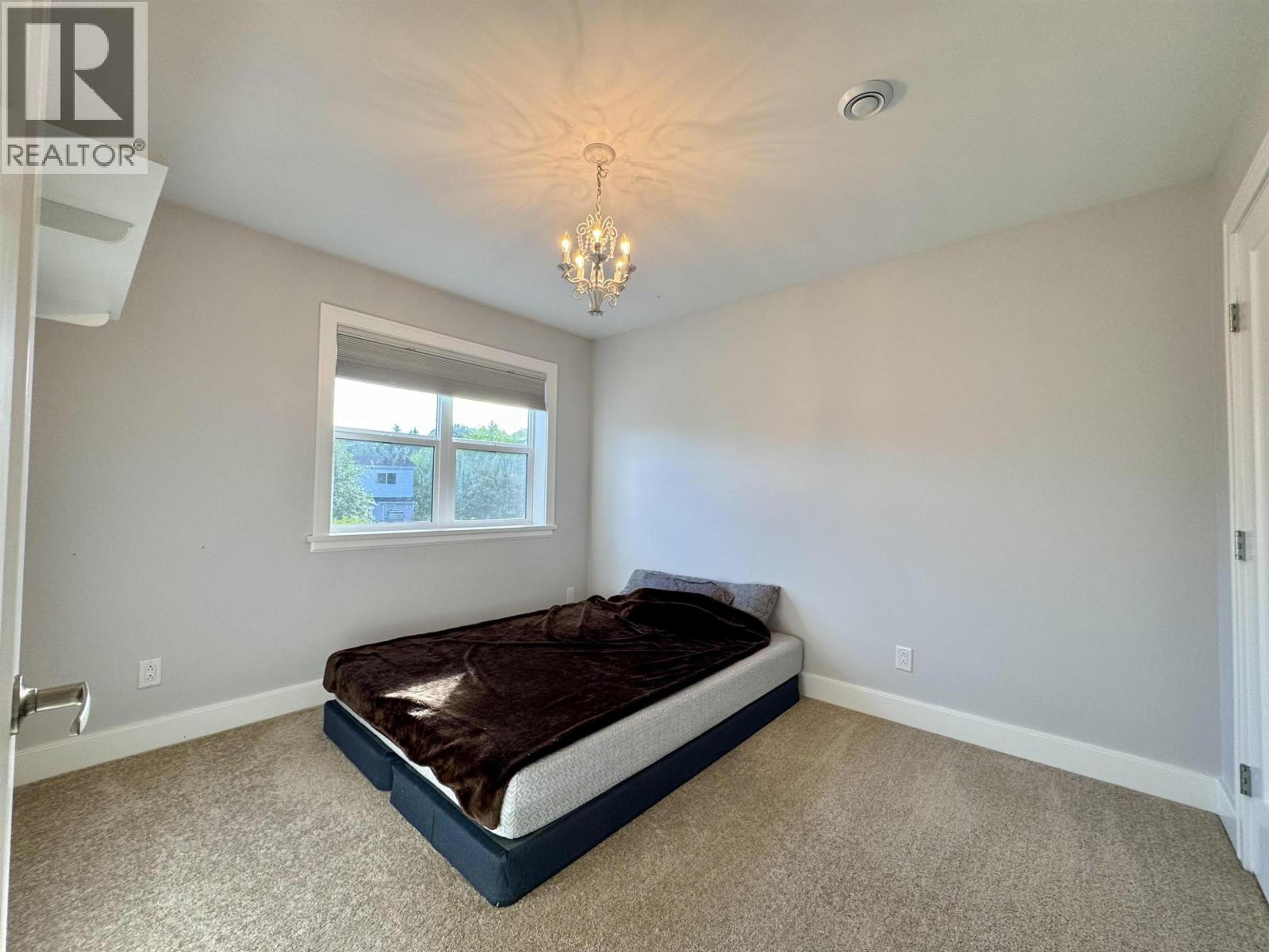 1005 EDWARD AVENUE - 30