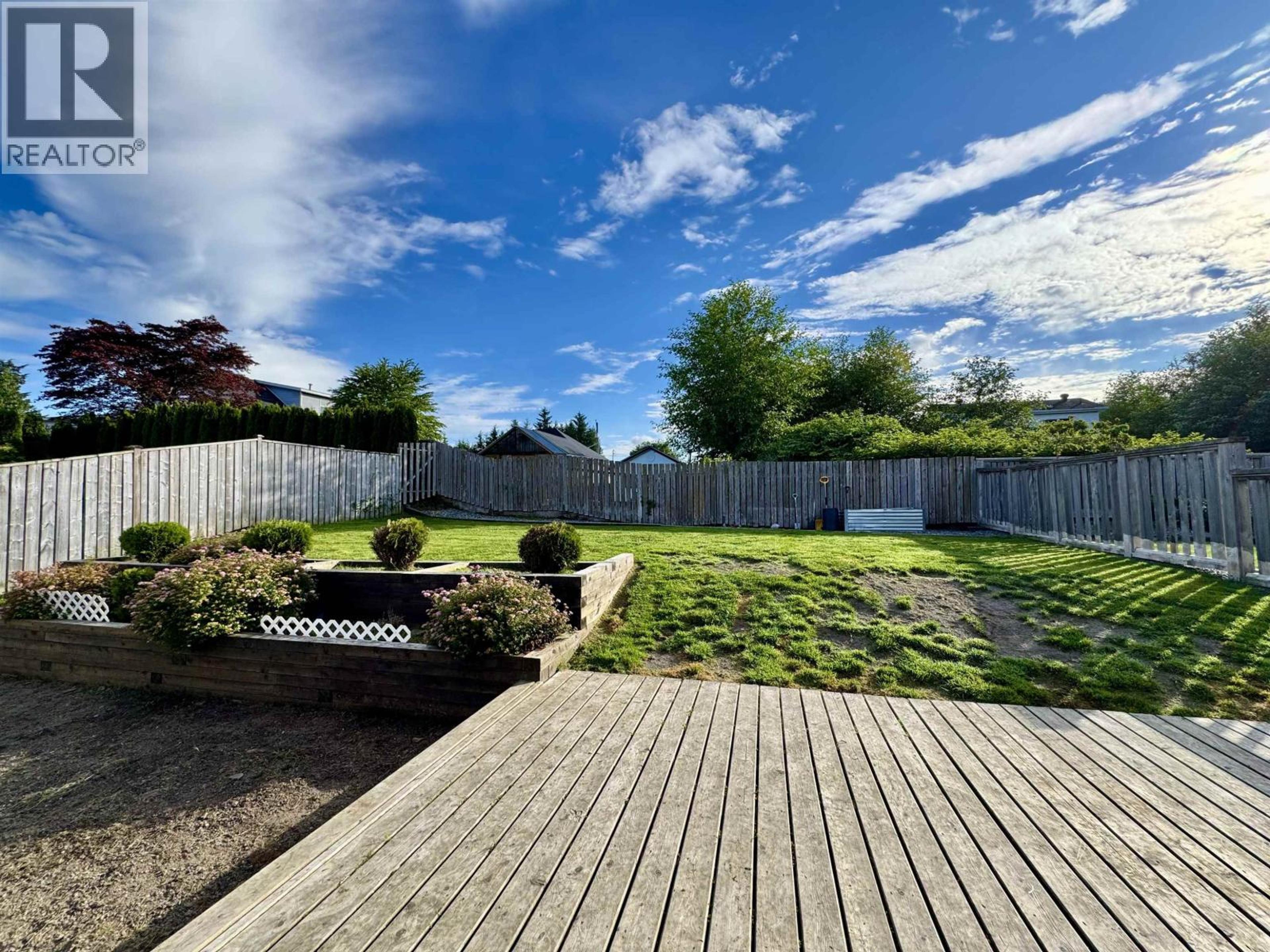 1005 EDWARD AVENUE - 32