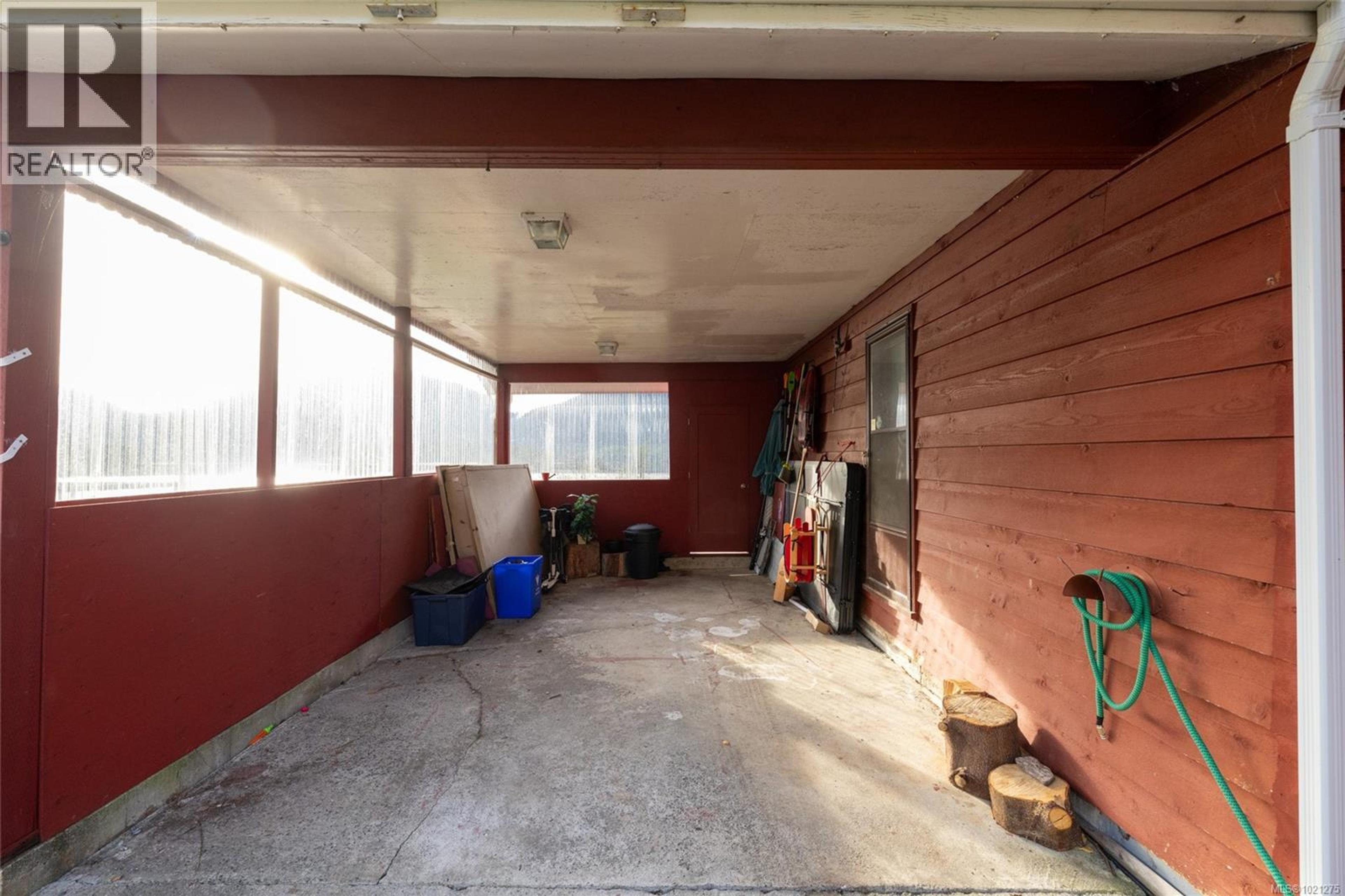 1112 MAQUINNA AVE - 32