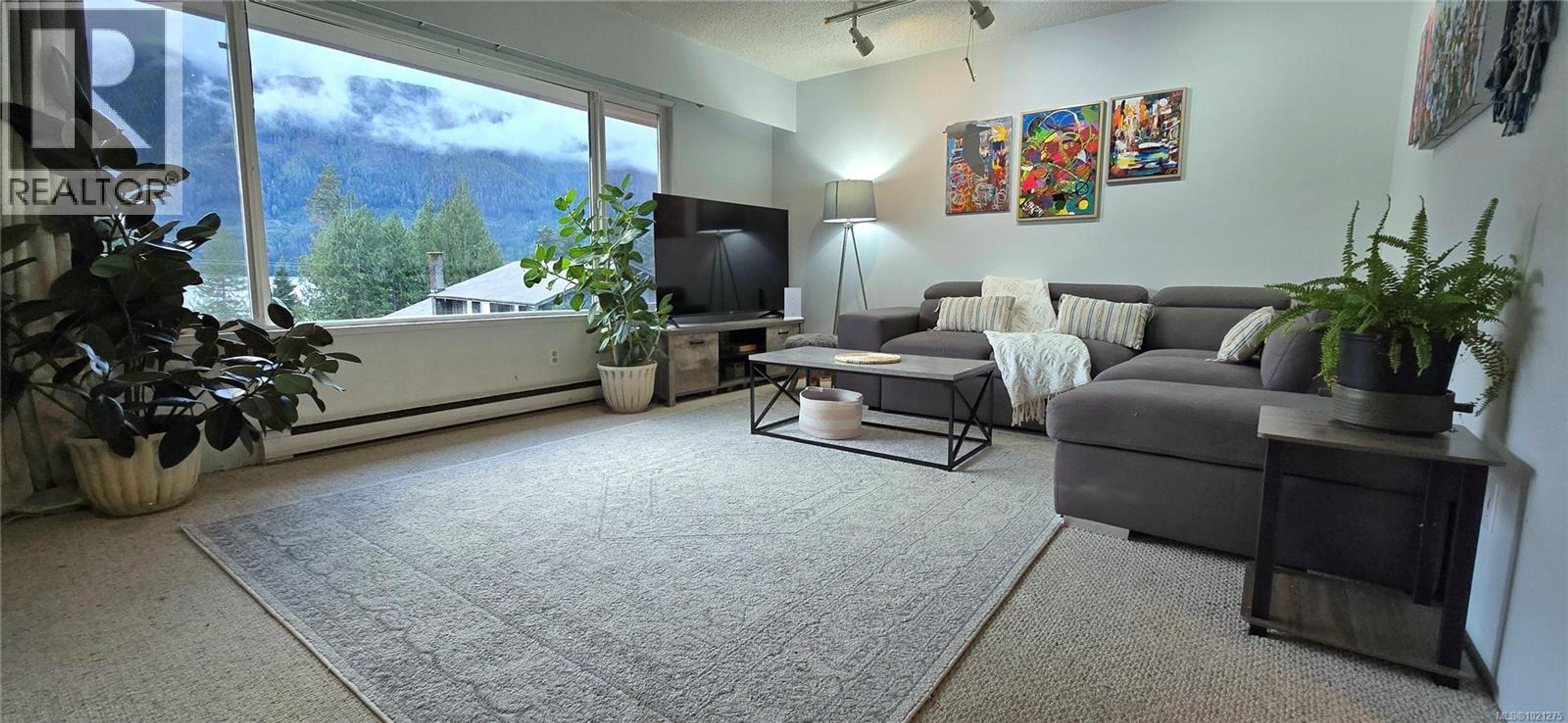 1112 MAQUINNA AVE - 8