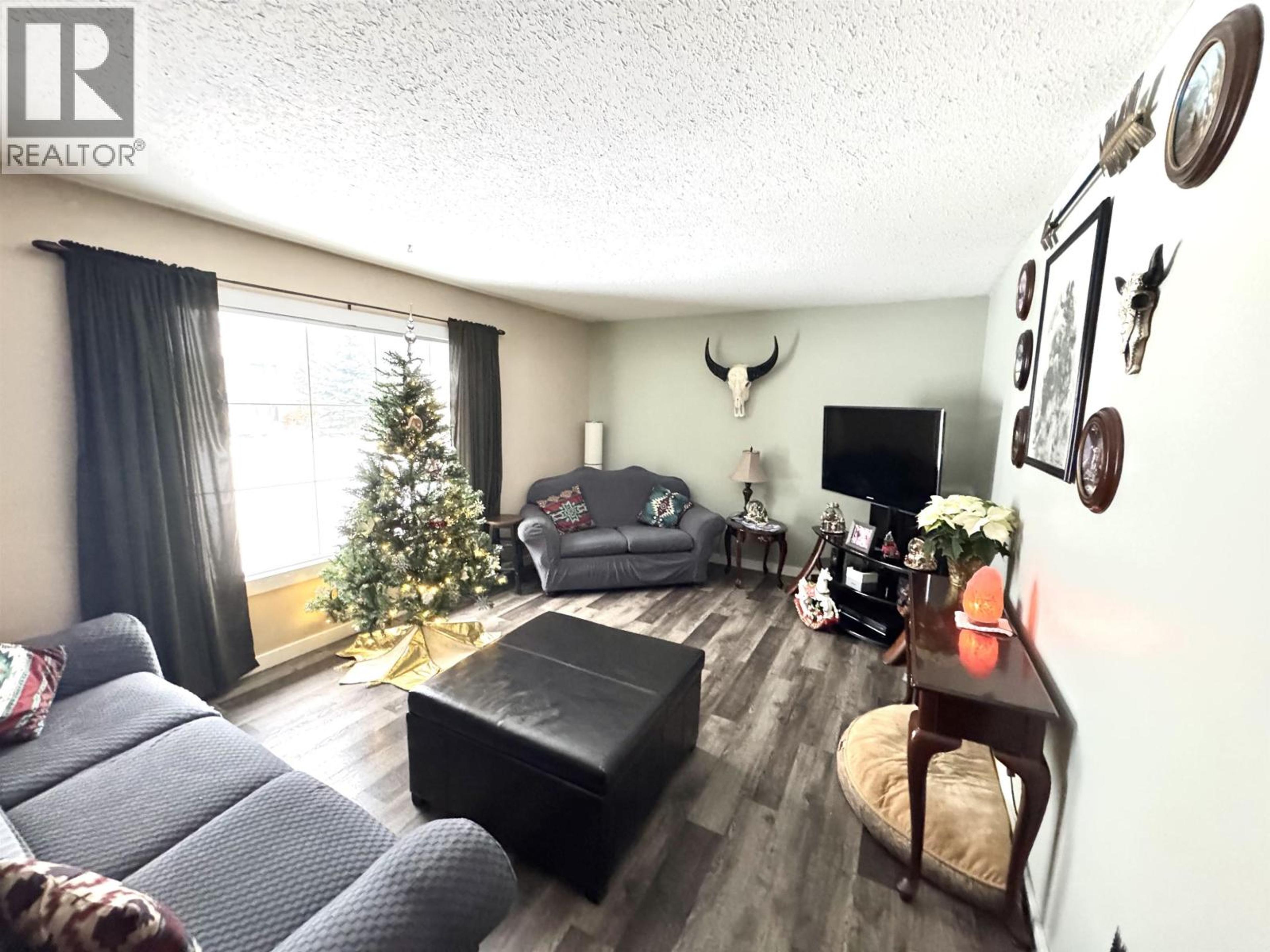 1321 8TH AVENUE - 11