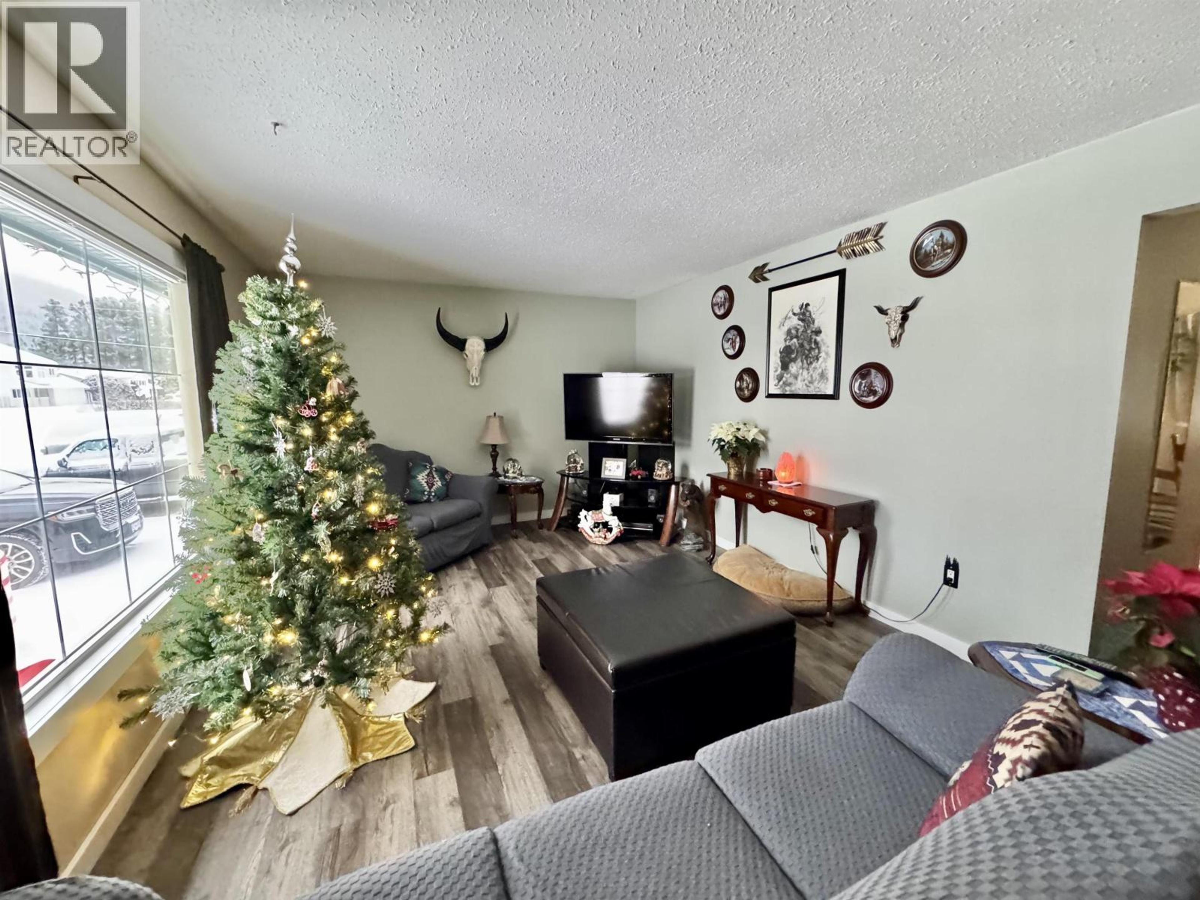 1321 8TH AVENUE - 12