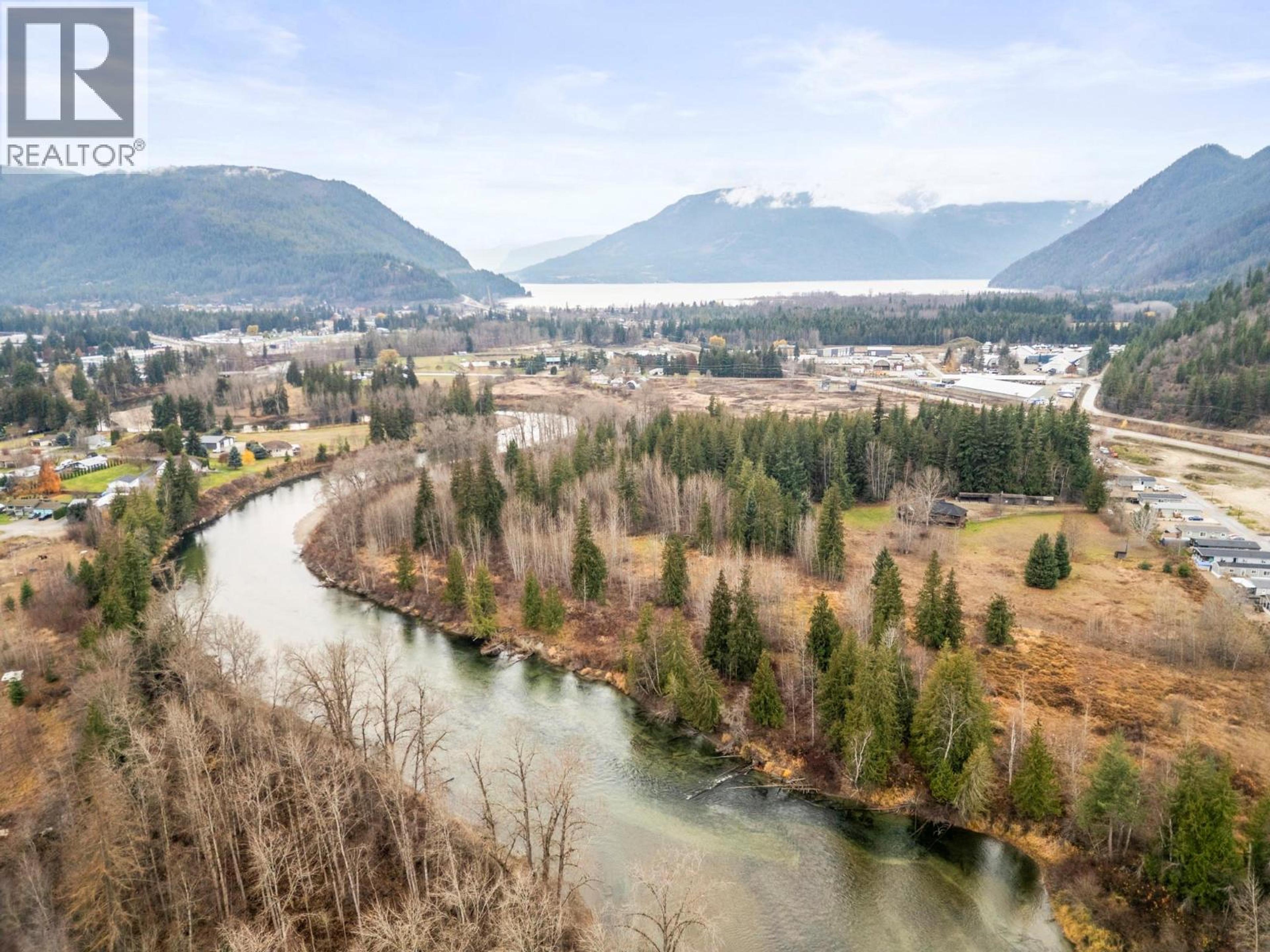 1703 HILLIER ROAD - 10