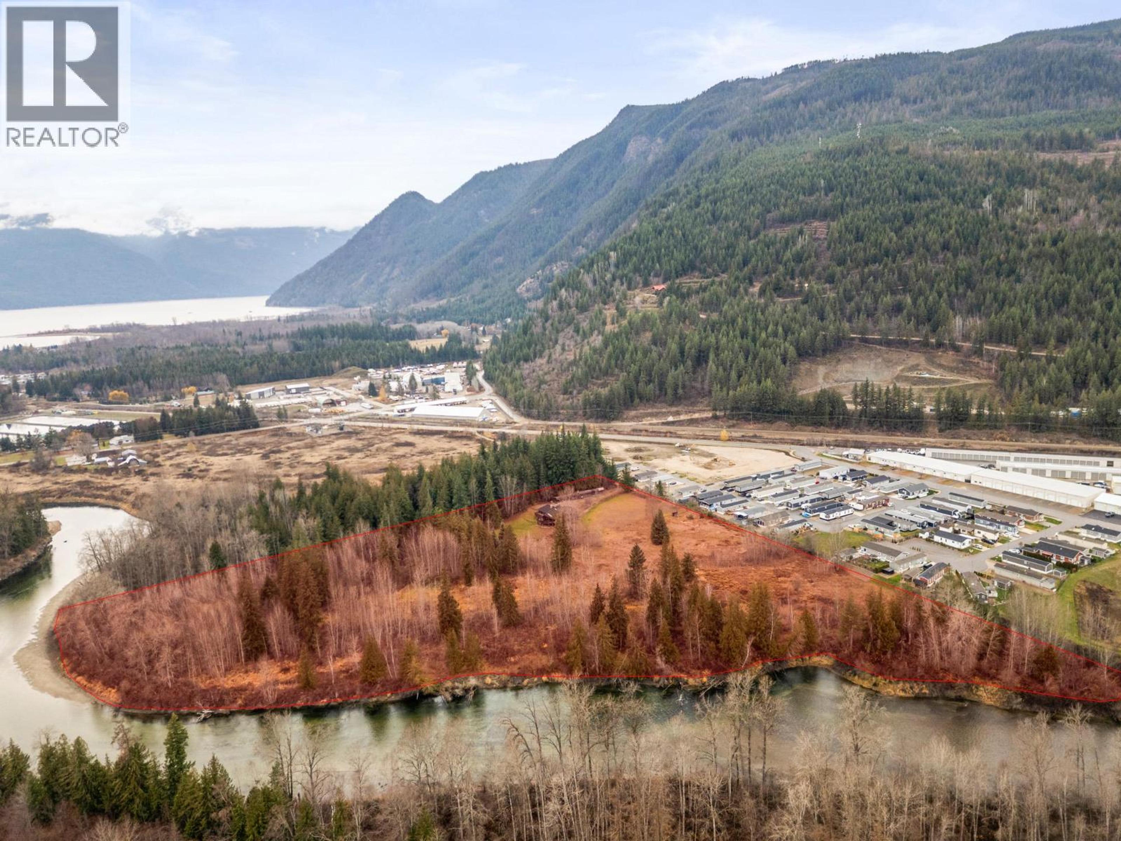 1703 HILLIER ROAD - 41