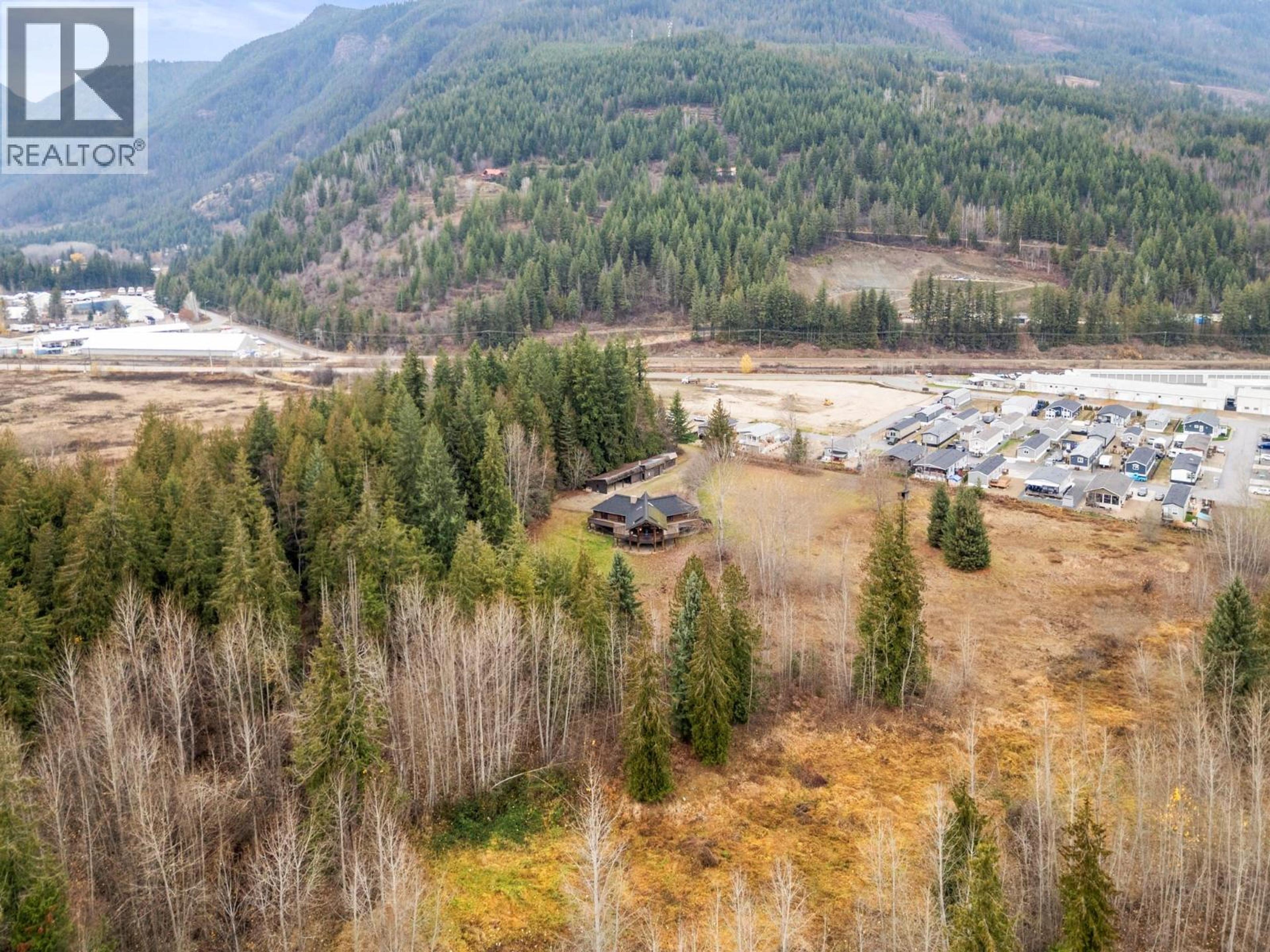 1703 HILLIER ROAD - 11