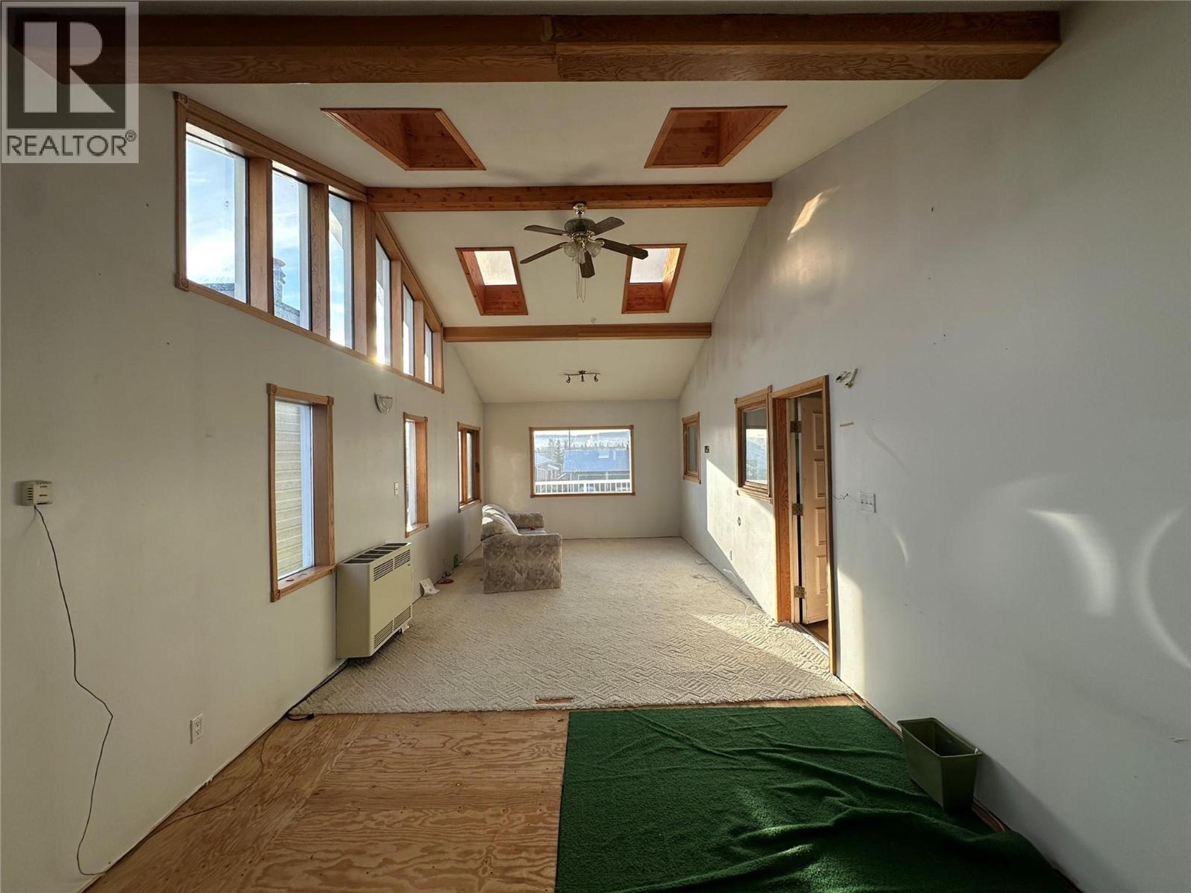 1424 106 AVENUE - 10