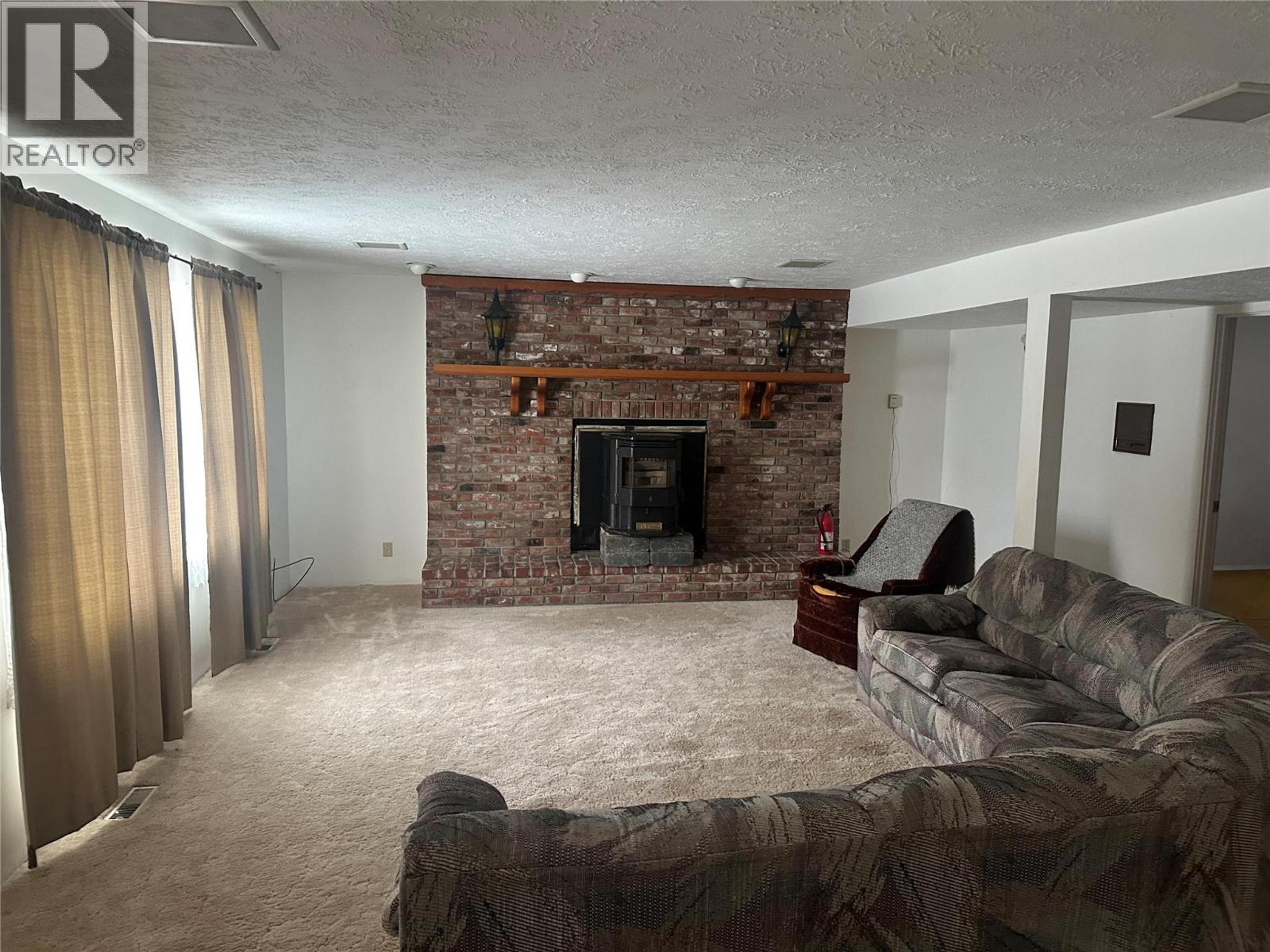 1424 106 AVENUE - 21