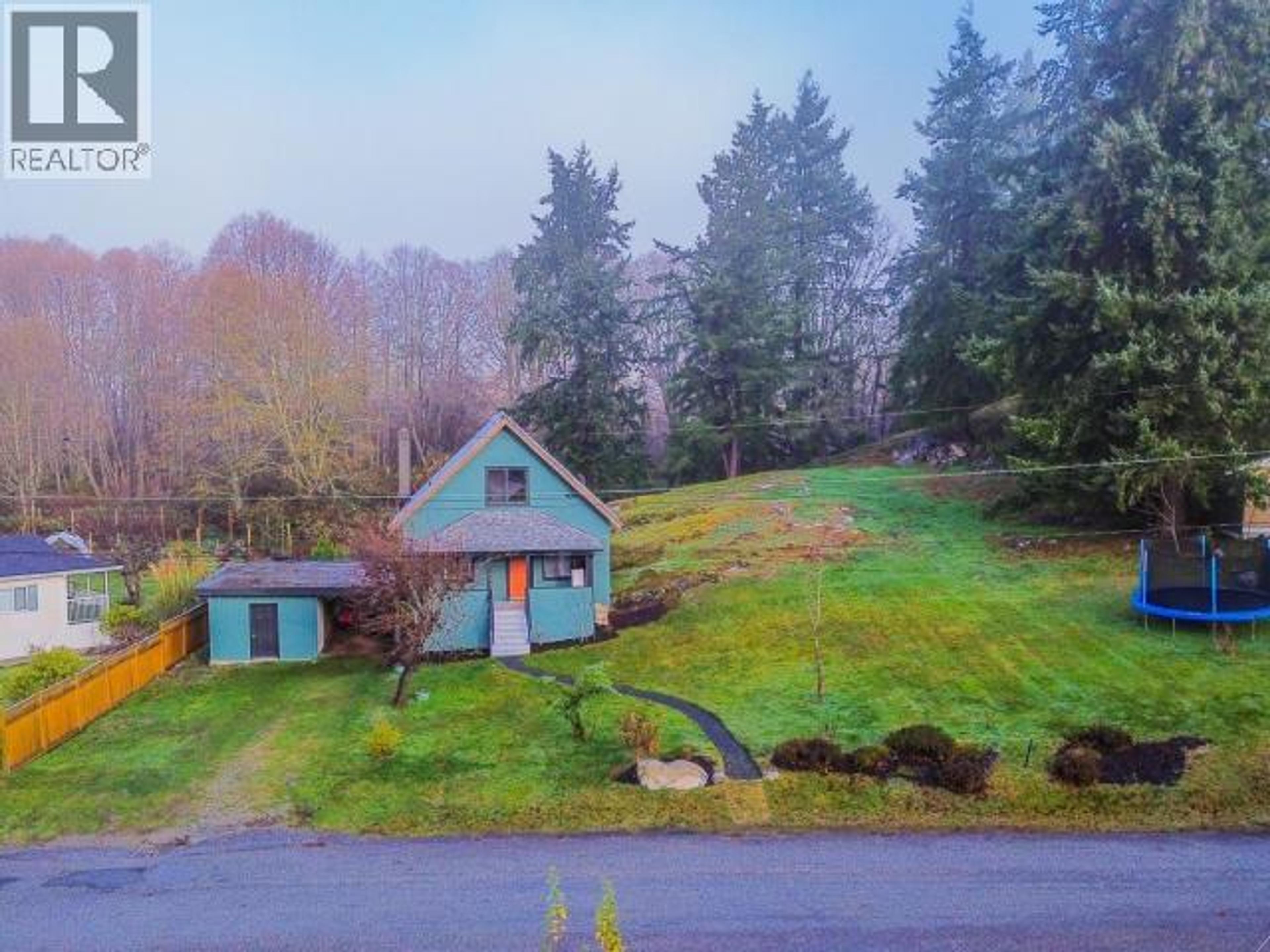 5875 FRASER STREET - 30